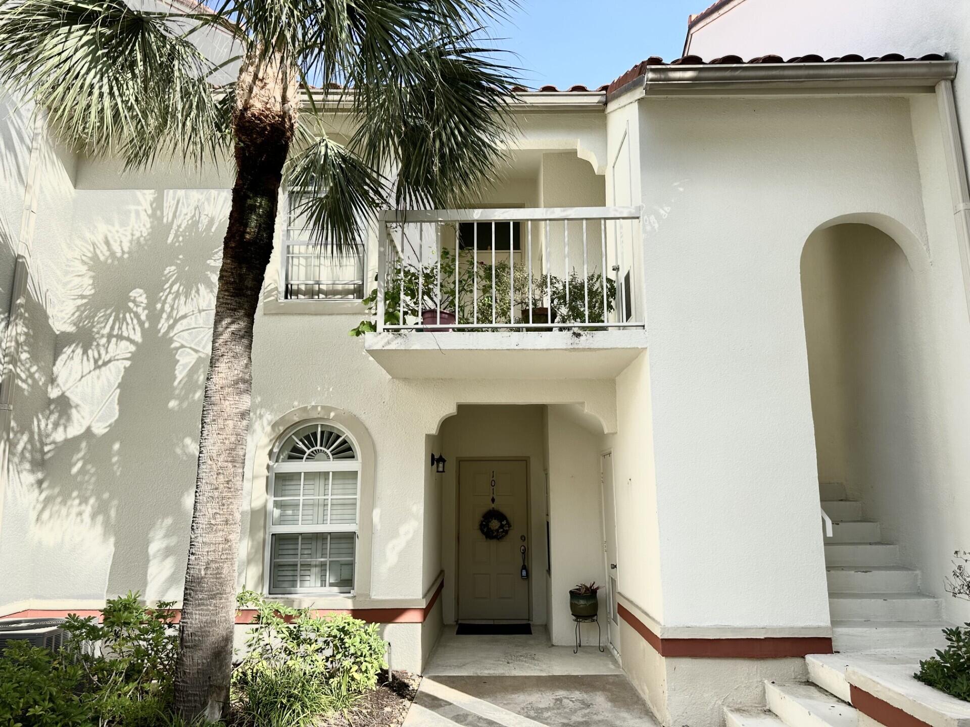 101 Cypress Pt #101