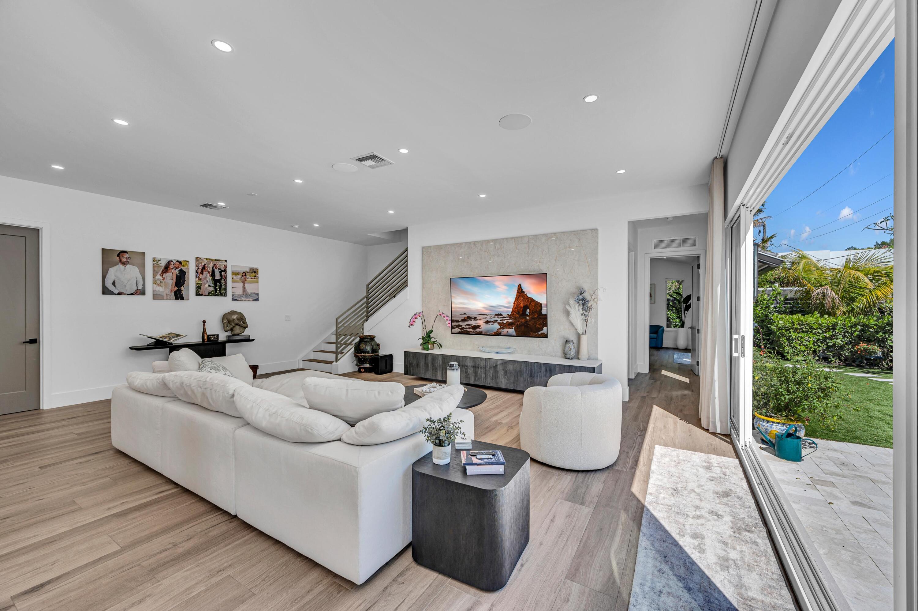 618 NE 15th Fort Lauderdale, FL 33304