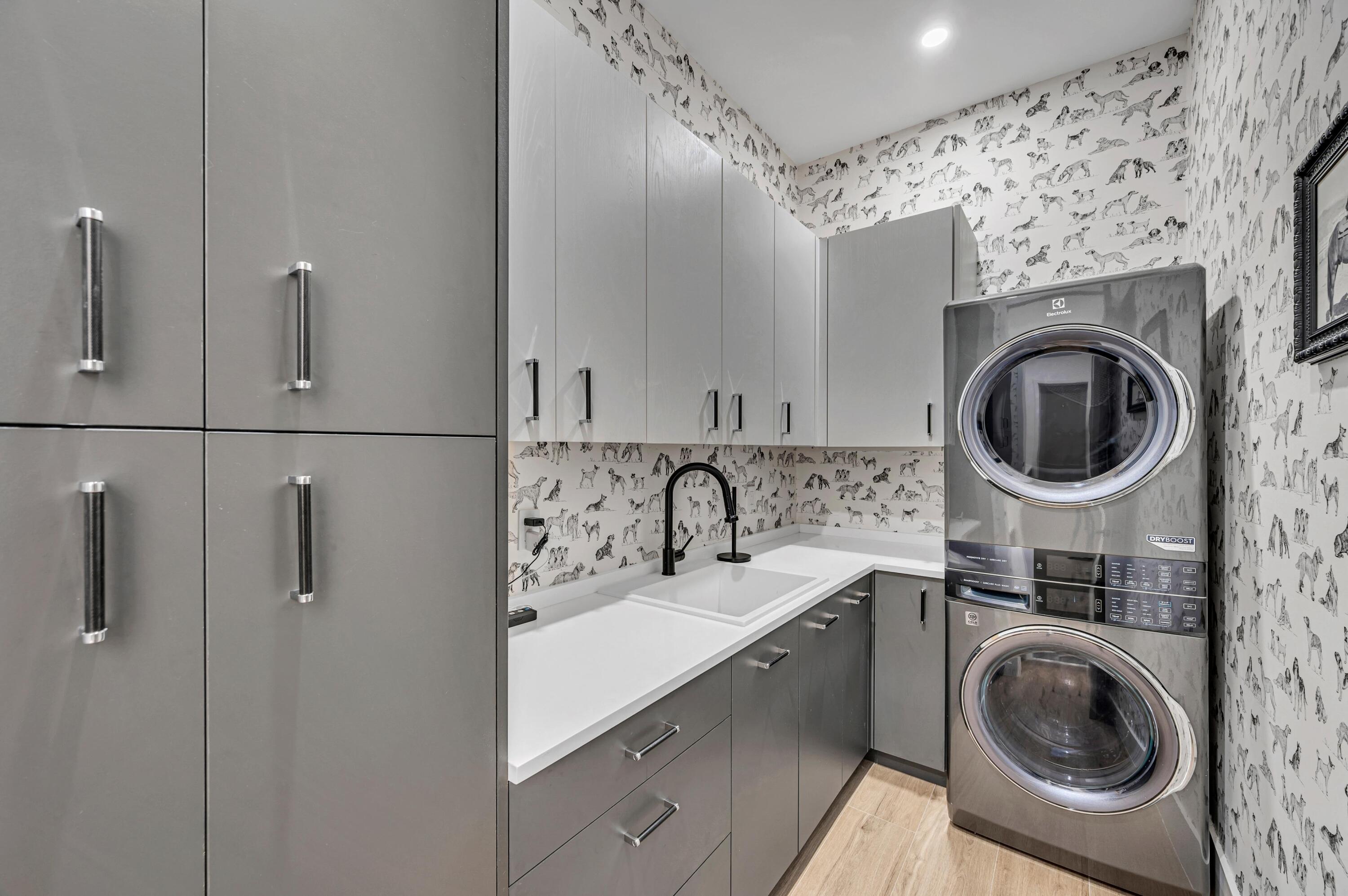 618 NE 15th Fort Lauderdale, FL 33304
