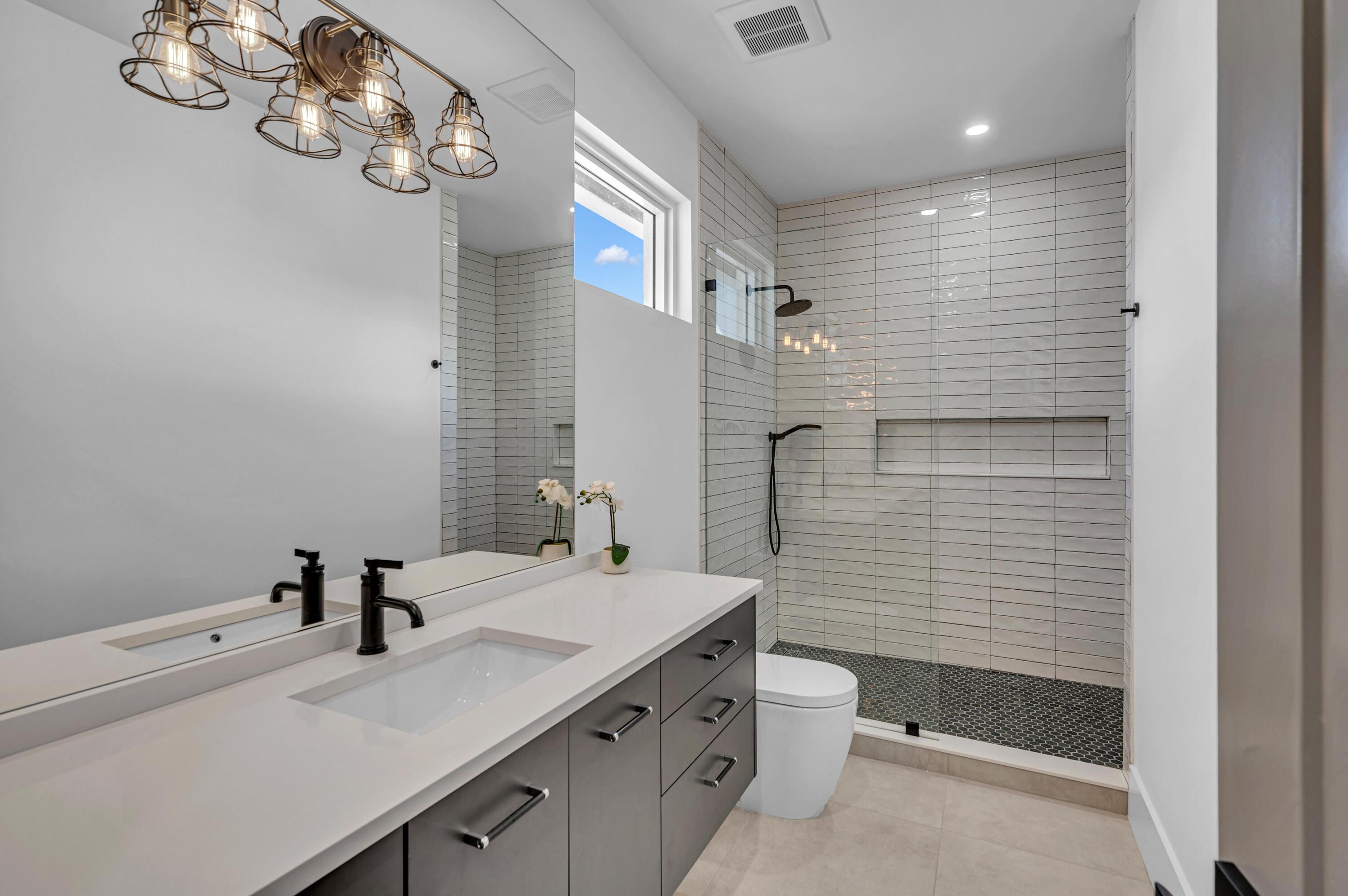 618 NE 15th Fort Lauderdale, FL 33304