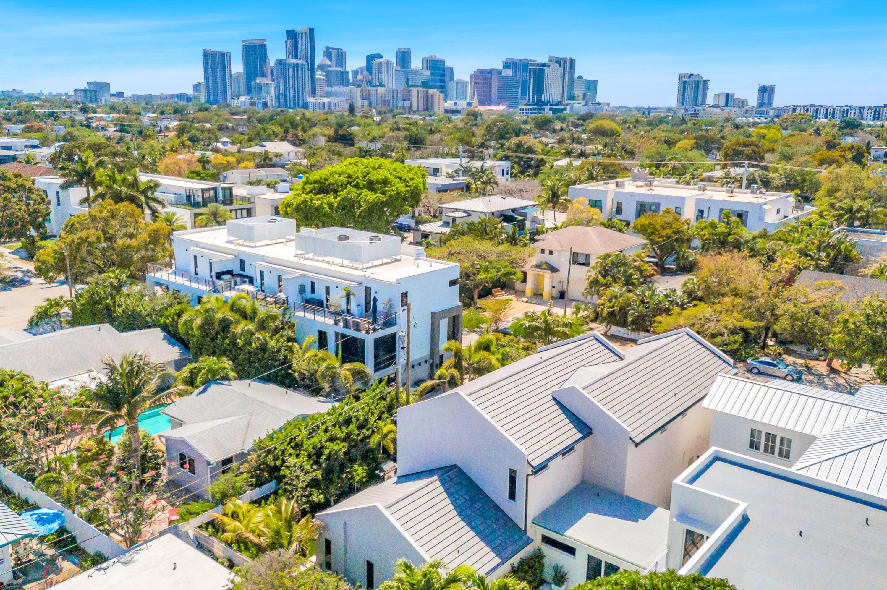618 NE 15th Fort Lauderdale, FL 33304
