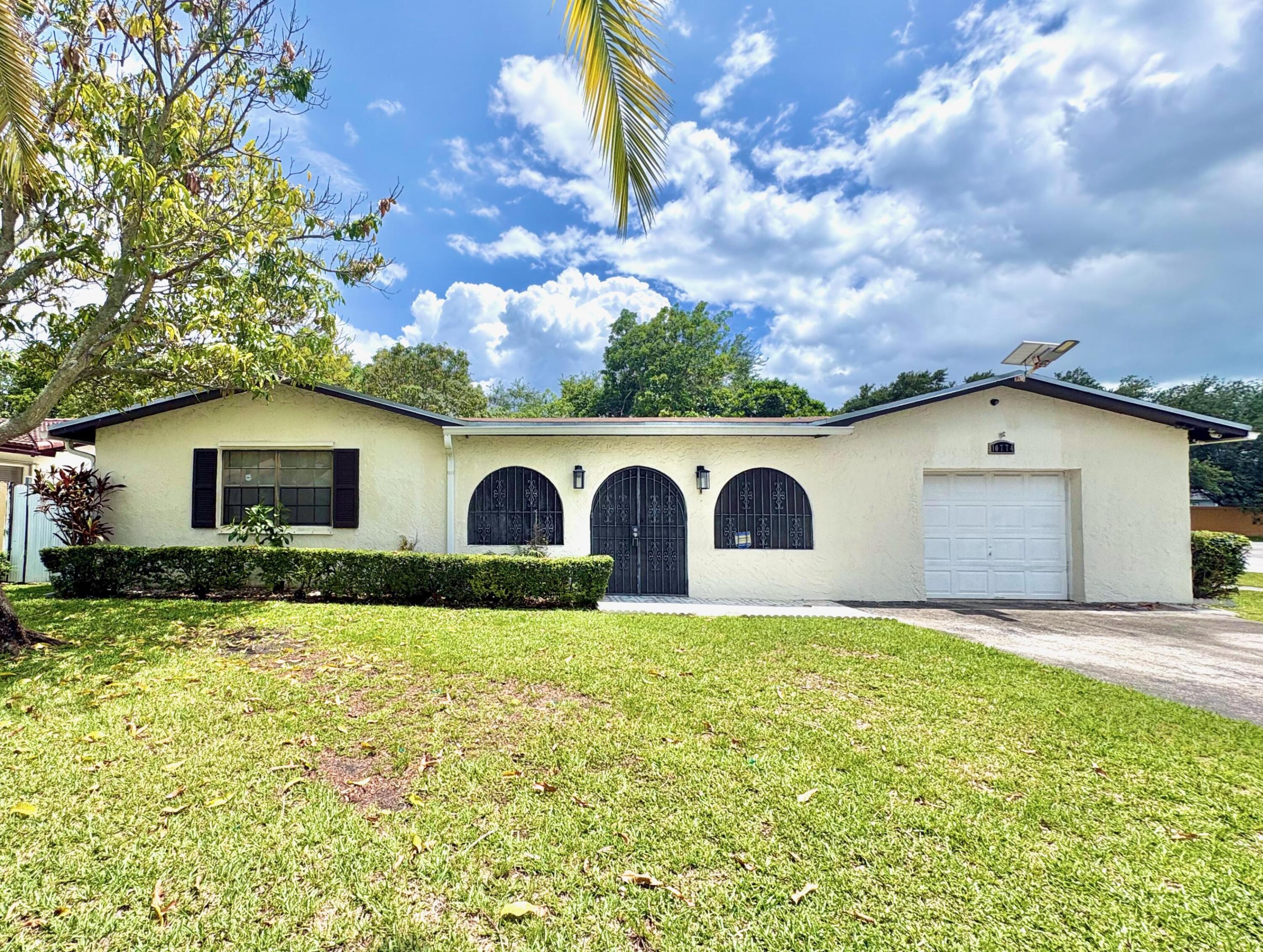 10774 SW 175th