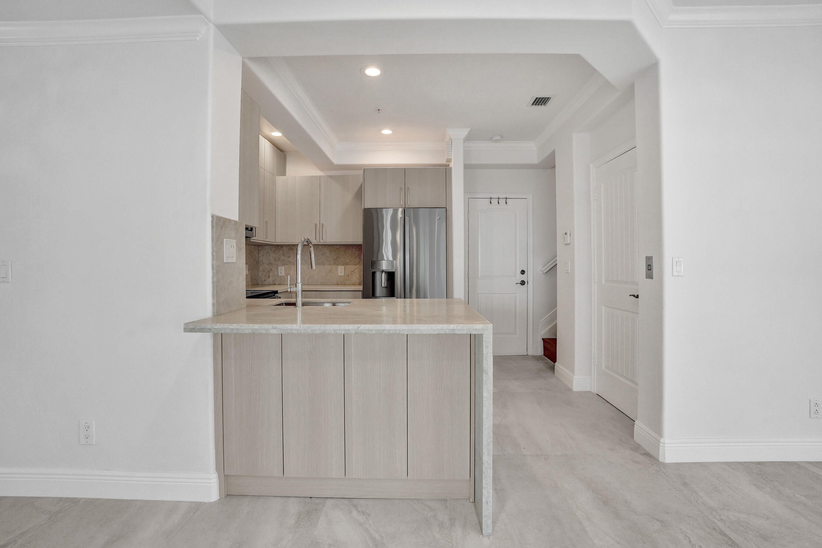 804 NE 7th Fort Lauderdale, FL 33304