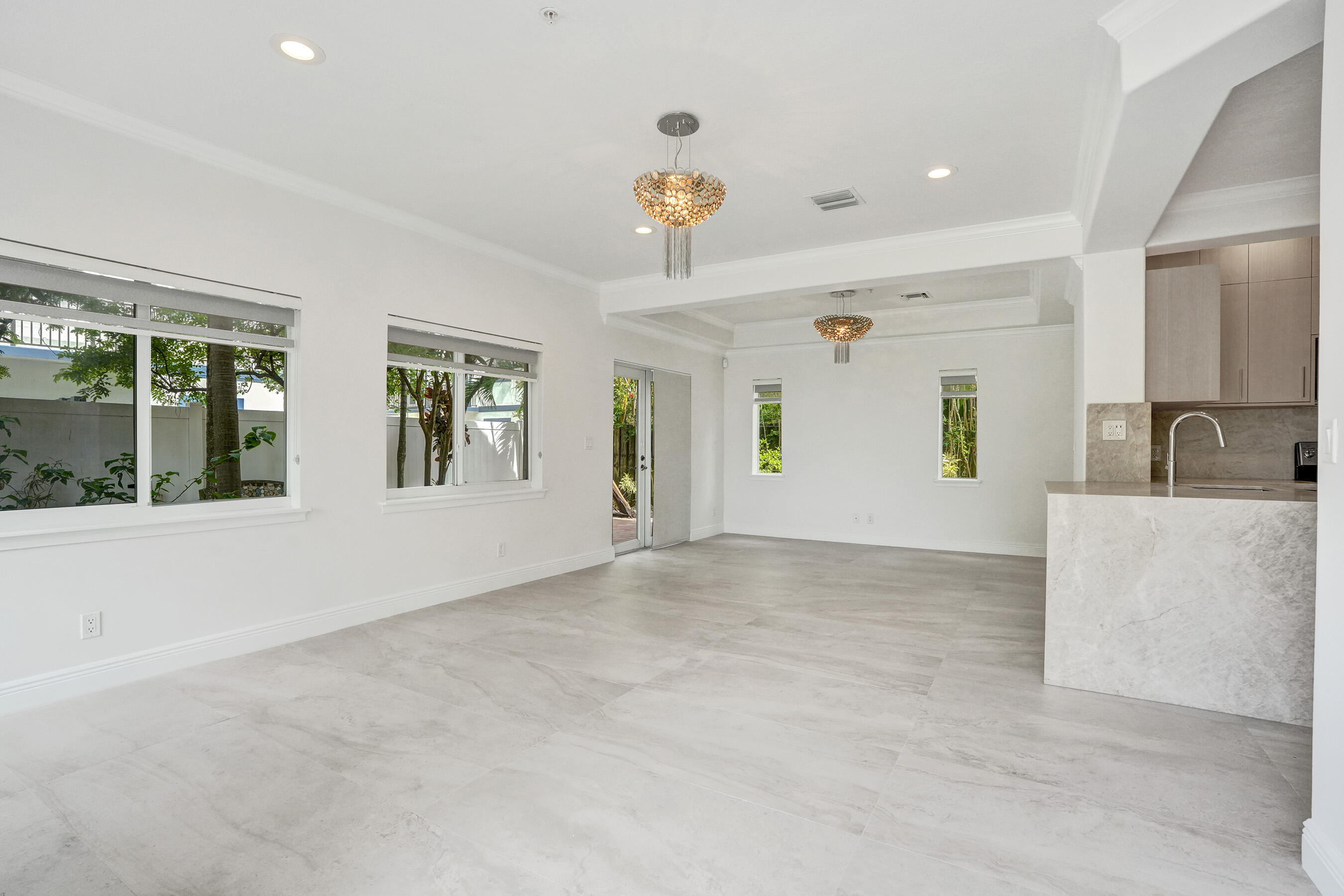 804 NE 7th Fort Lauderdale, FL 33304