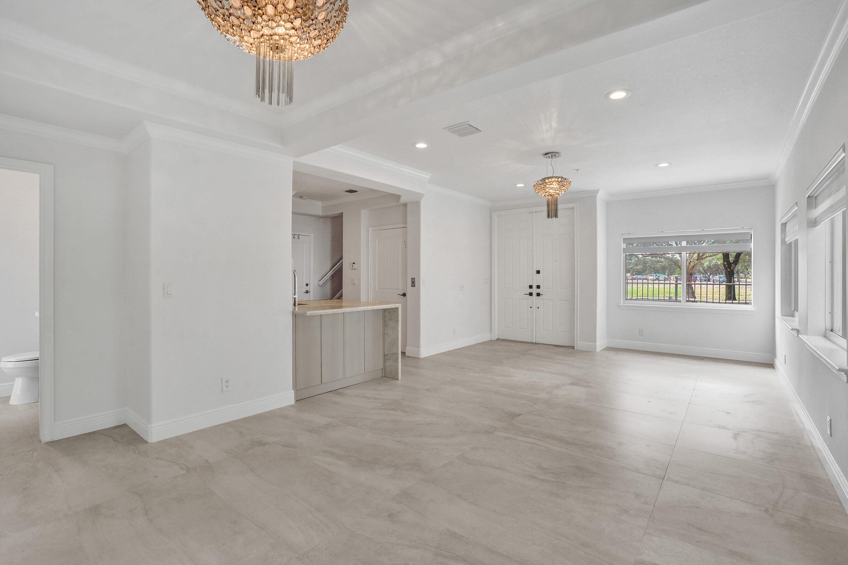804 NE 7th Fort Lauderdale, FL 33304
