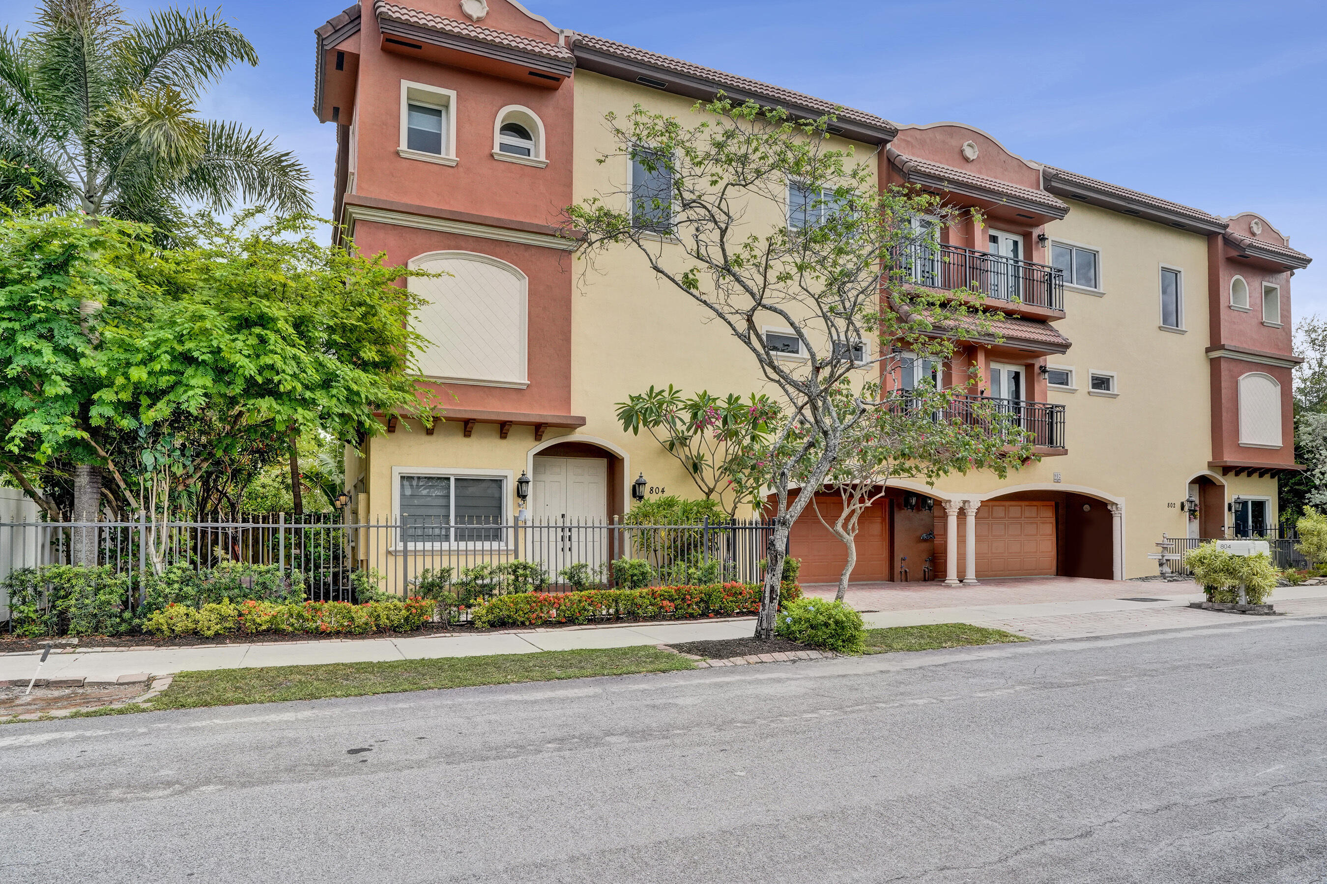 804 NE 7th Fort Lauderdale, FL 33304