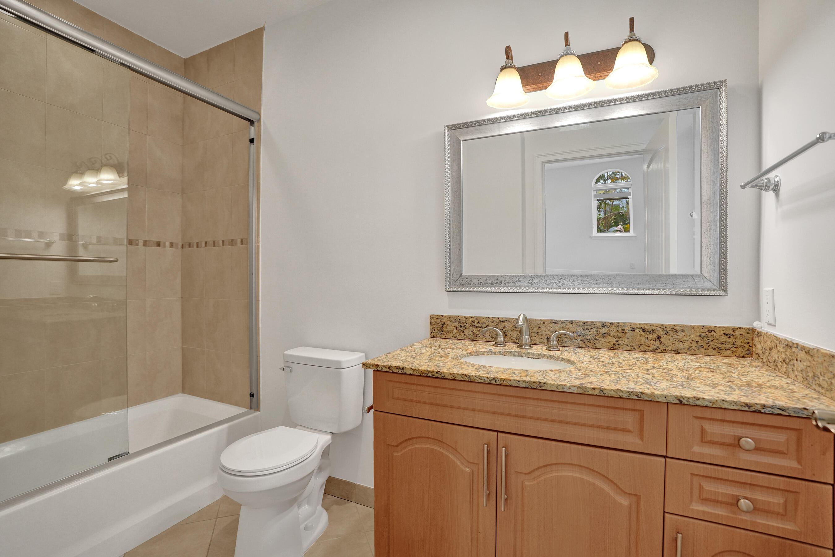 804 NE 7th Fort Lauderdale, FL 33304