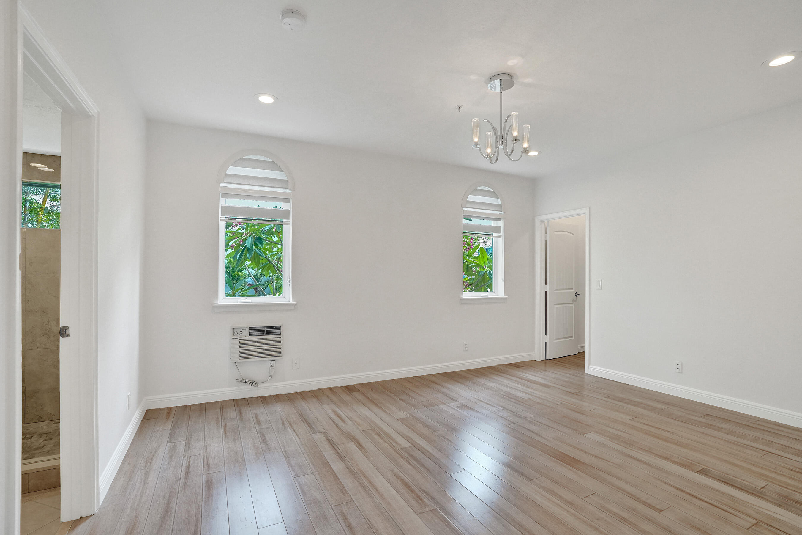 804 NE 7th Fort Lauderdale, FL 33304