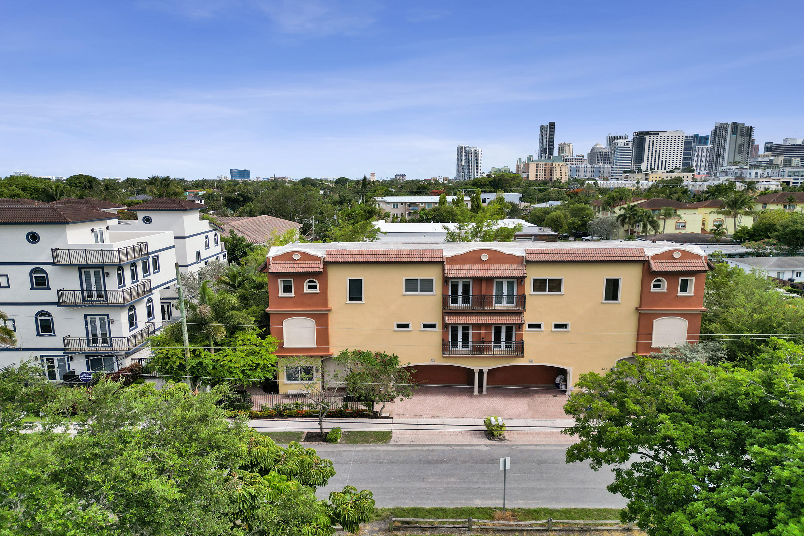 804 NE 7th Fort Lauderdale, FL 33304