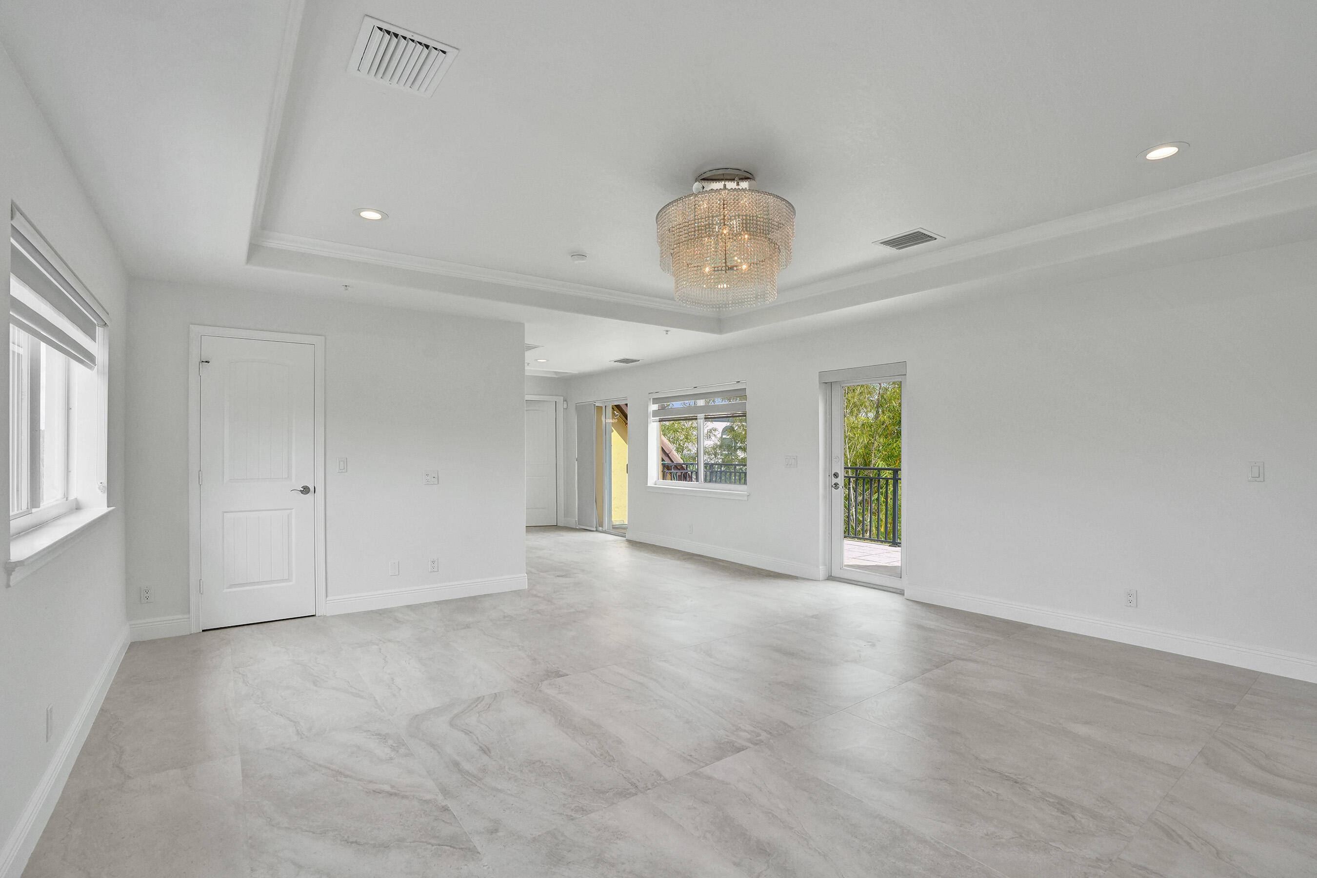 804 NE 7th Fort Lauderdale, FL 33304