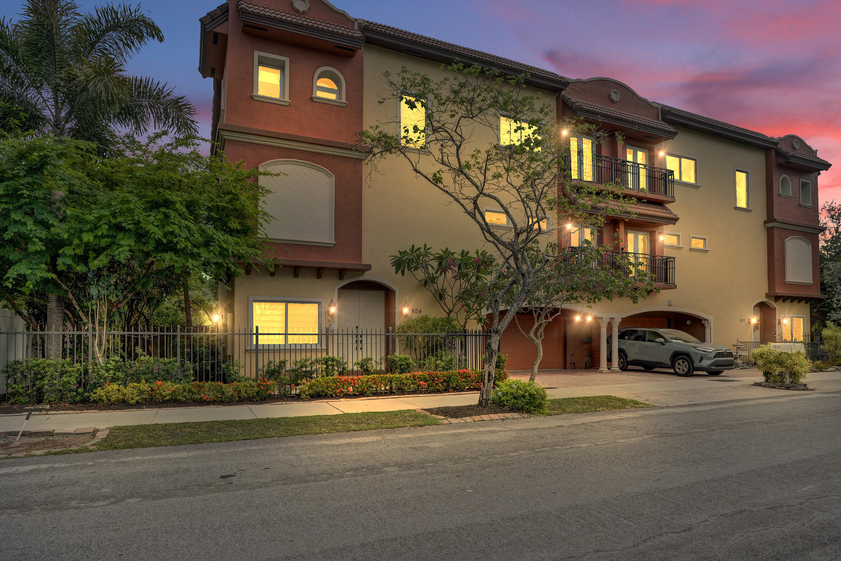 804 NE 7th Fort Lauderdale, FL 33304
