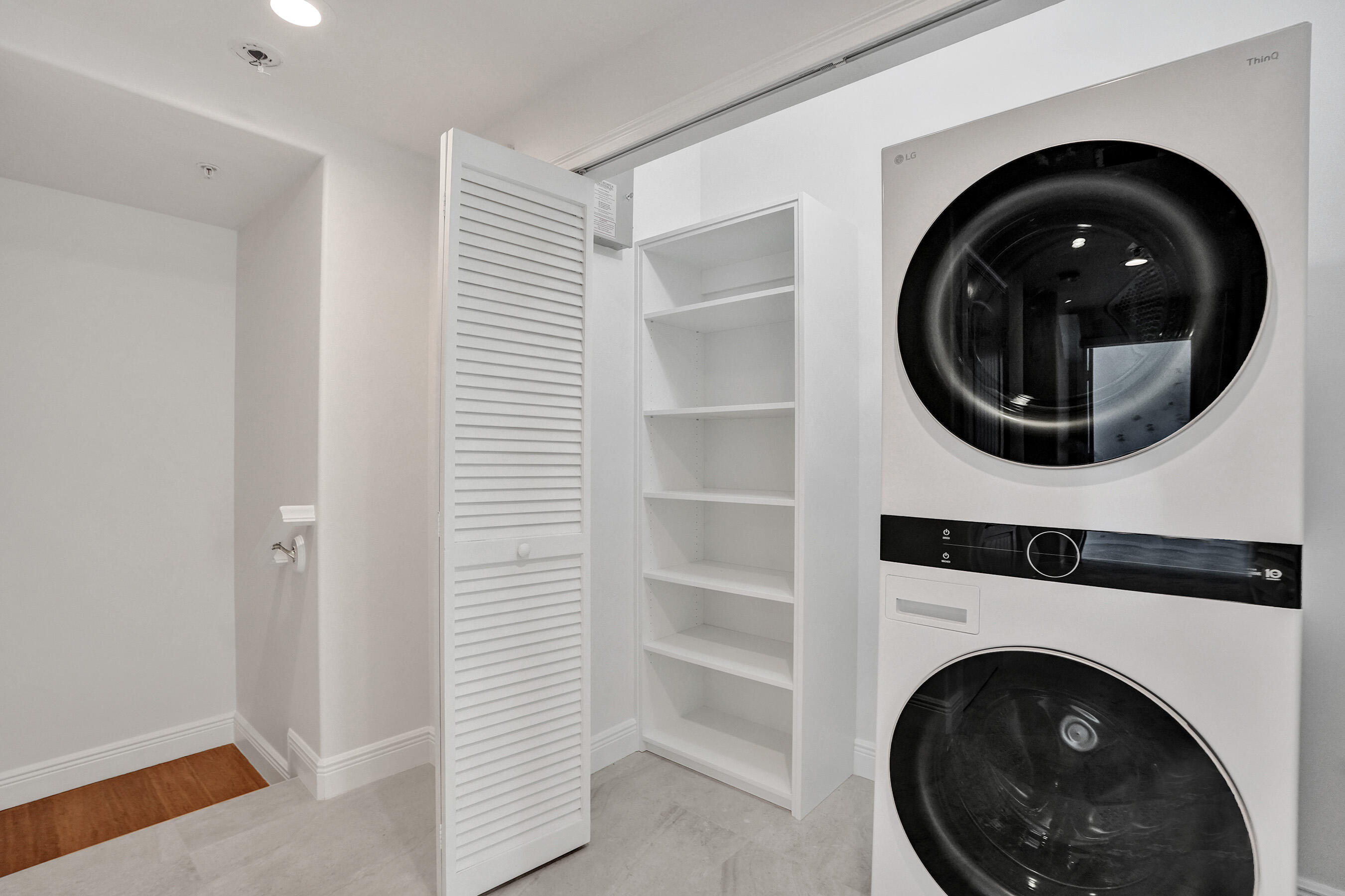 804 NE 7th Fort Lauderdale, FL 33304