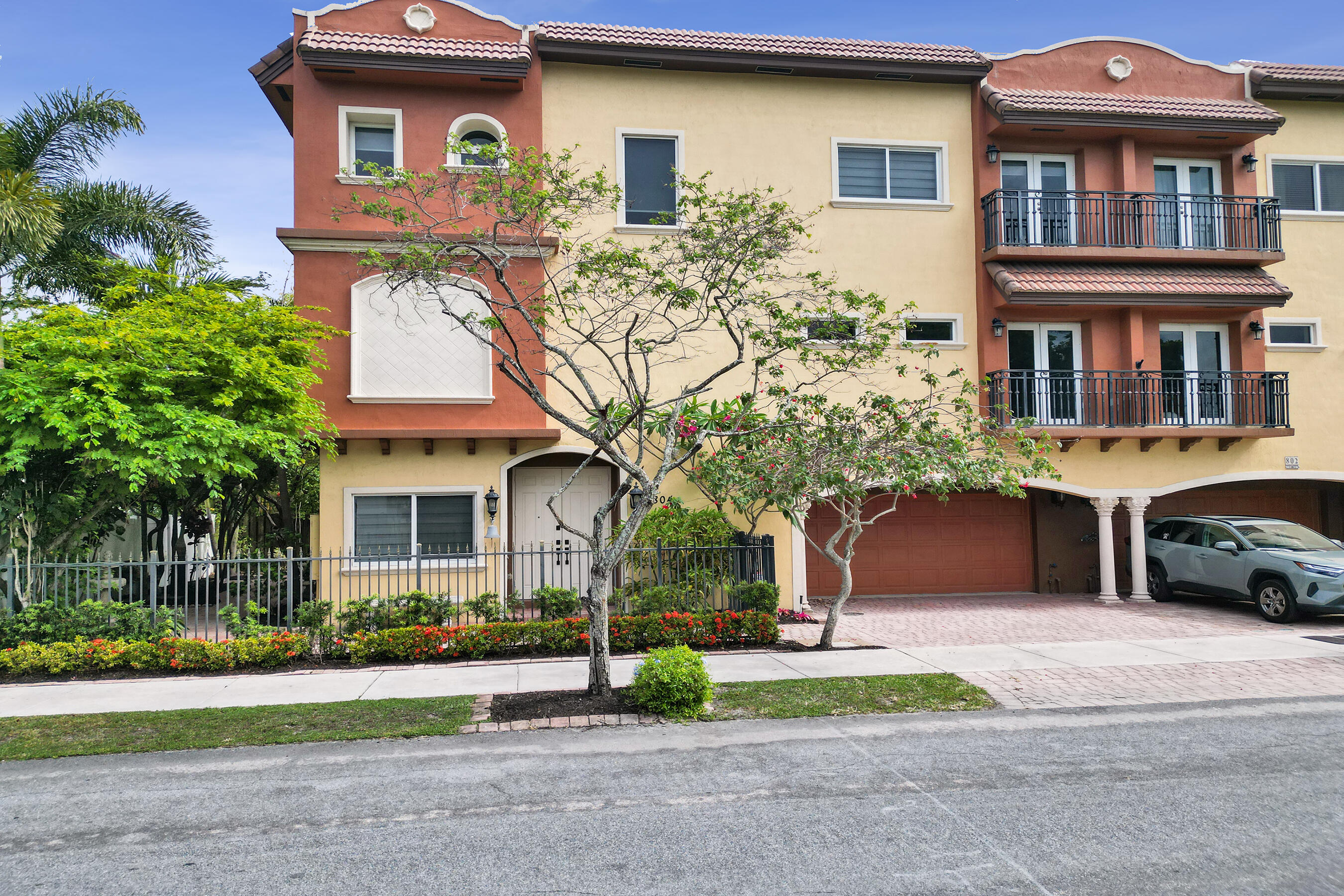 804 NE 7th Fort Lauderdale, FL 33304