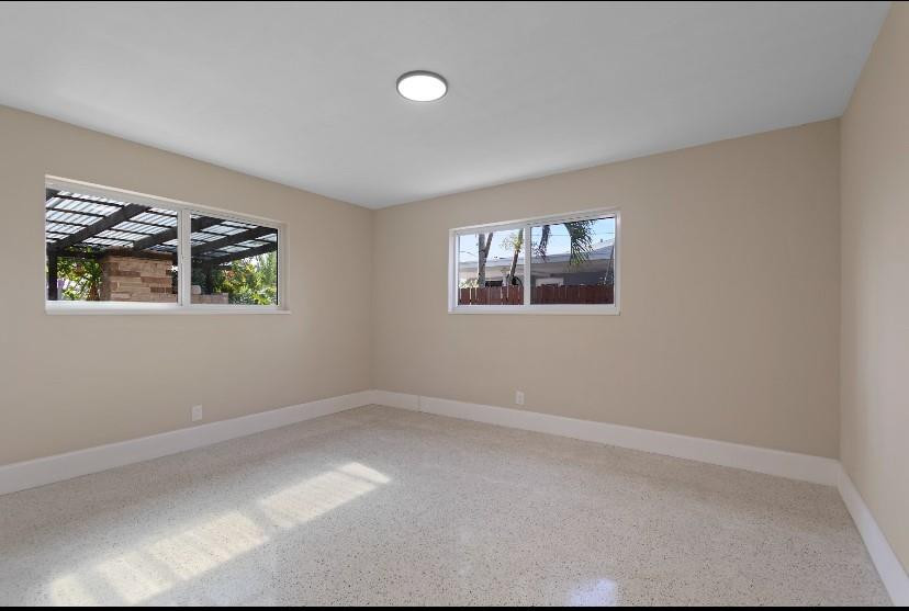 570 SE 2nd Pompano Beach, FL 33060
