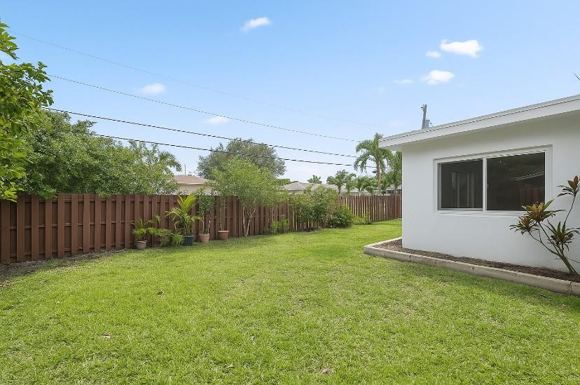 570 SE 2nd Pompano Beach, FL 33060