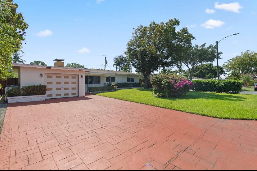 570 SE 2nd Pompano Beach, FL 33060