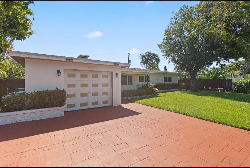 570 SE 2nd Pompano Beach, FL 33060
