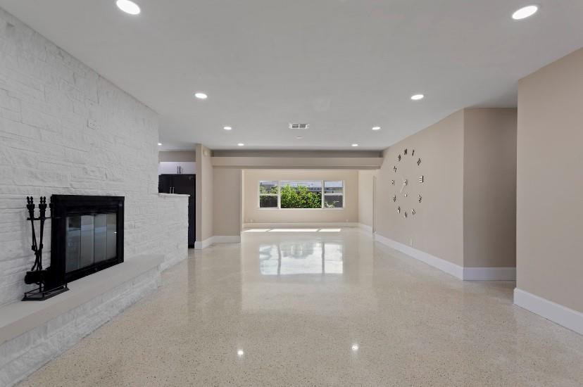 570 SE 2nd Pompano Beach, FL 33060