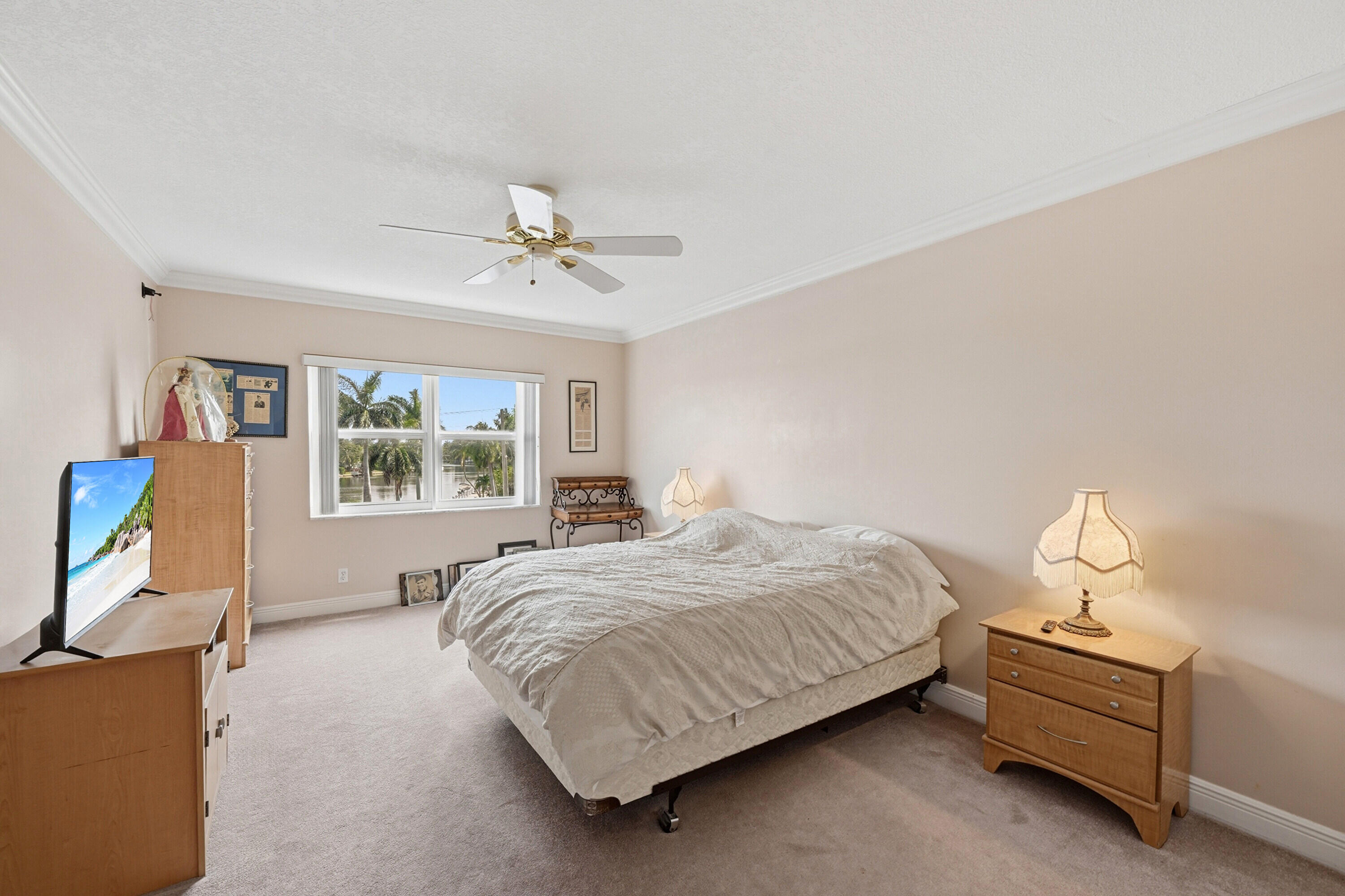 1839 Middle Riv #302 Fort Lauderdale, FL 33305