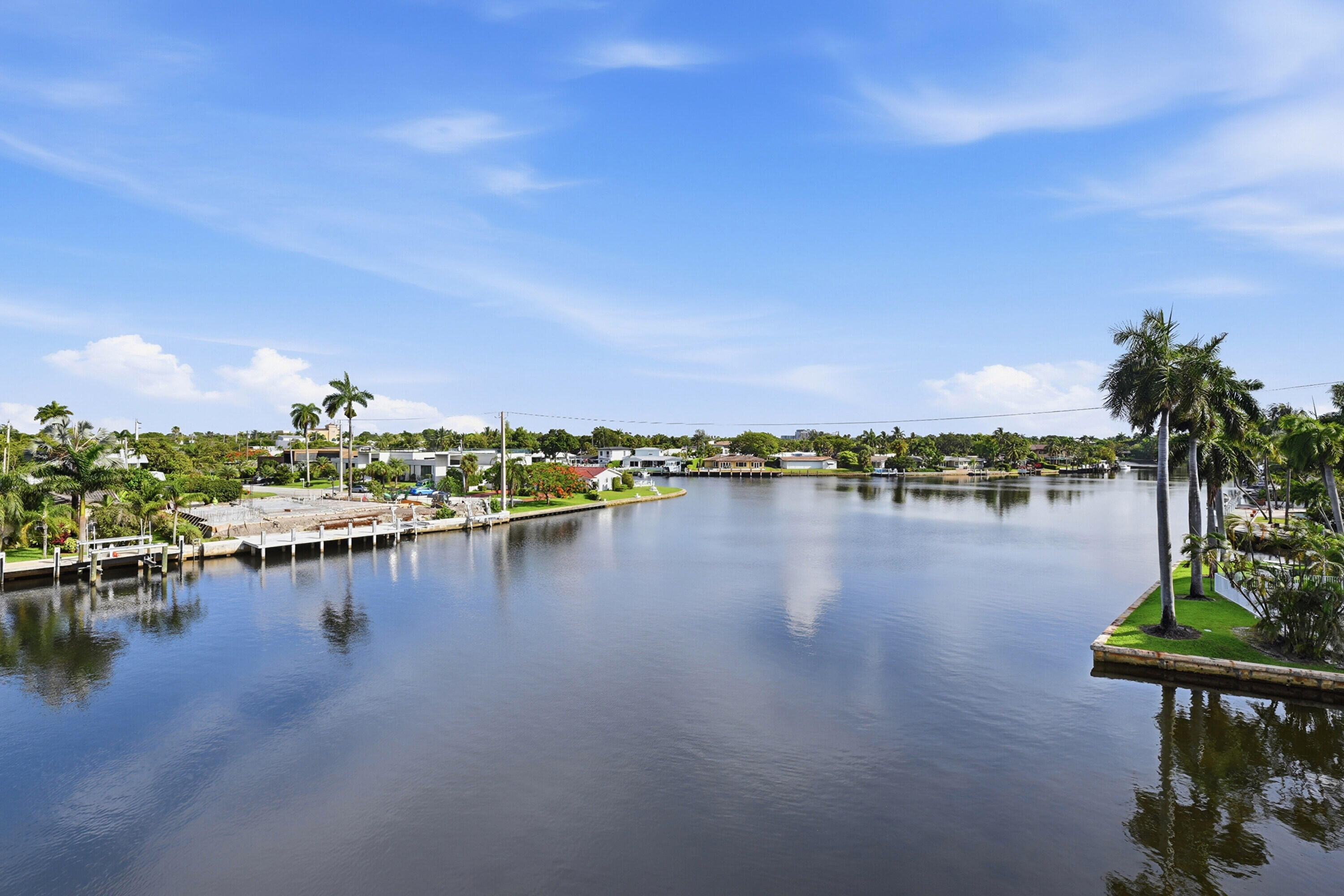 1839 Middle Riv #302 Fort Lauderdale, FL 33305
