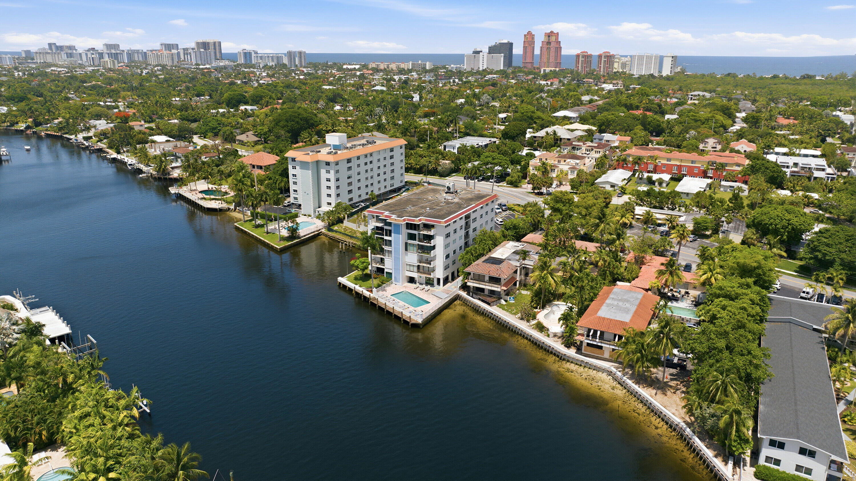 1839 Middle Riv #302 Fort Lauderdale, FL 33305