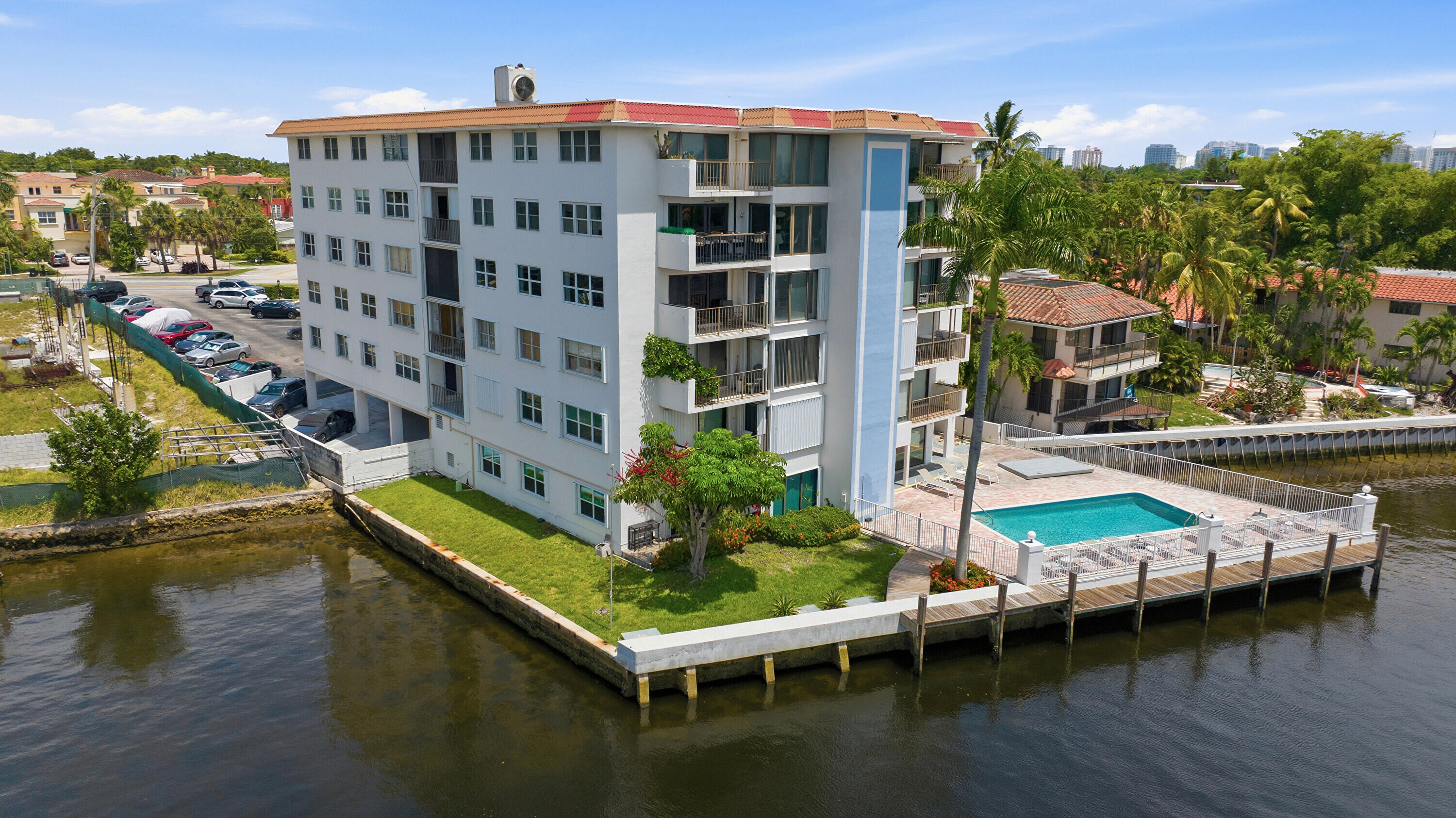 1839 Middle Riv #302 Fort Lauderdale, FL 33305