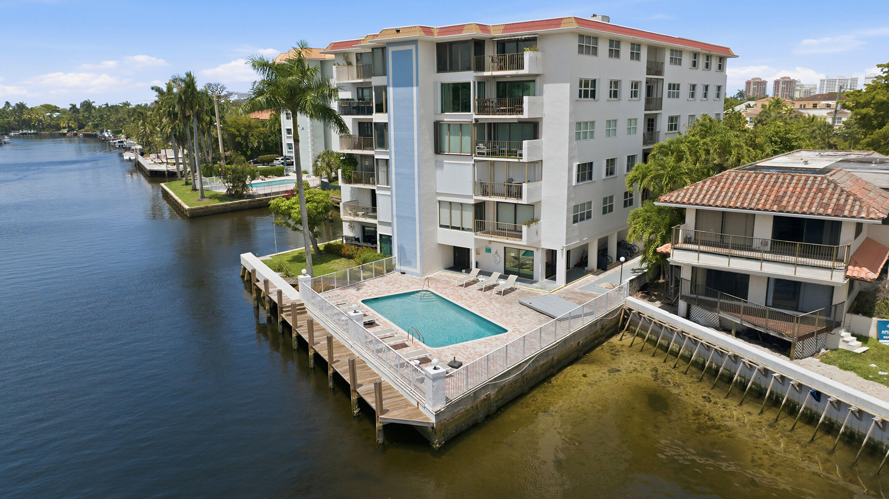 1839 Middle Riv #302 Fort Lauderdale, FL 33305