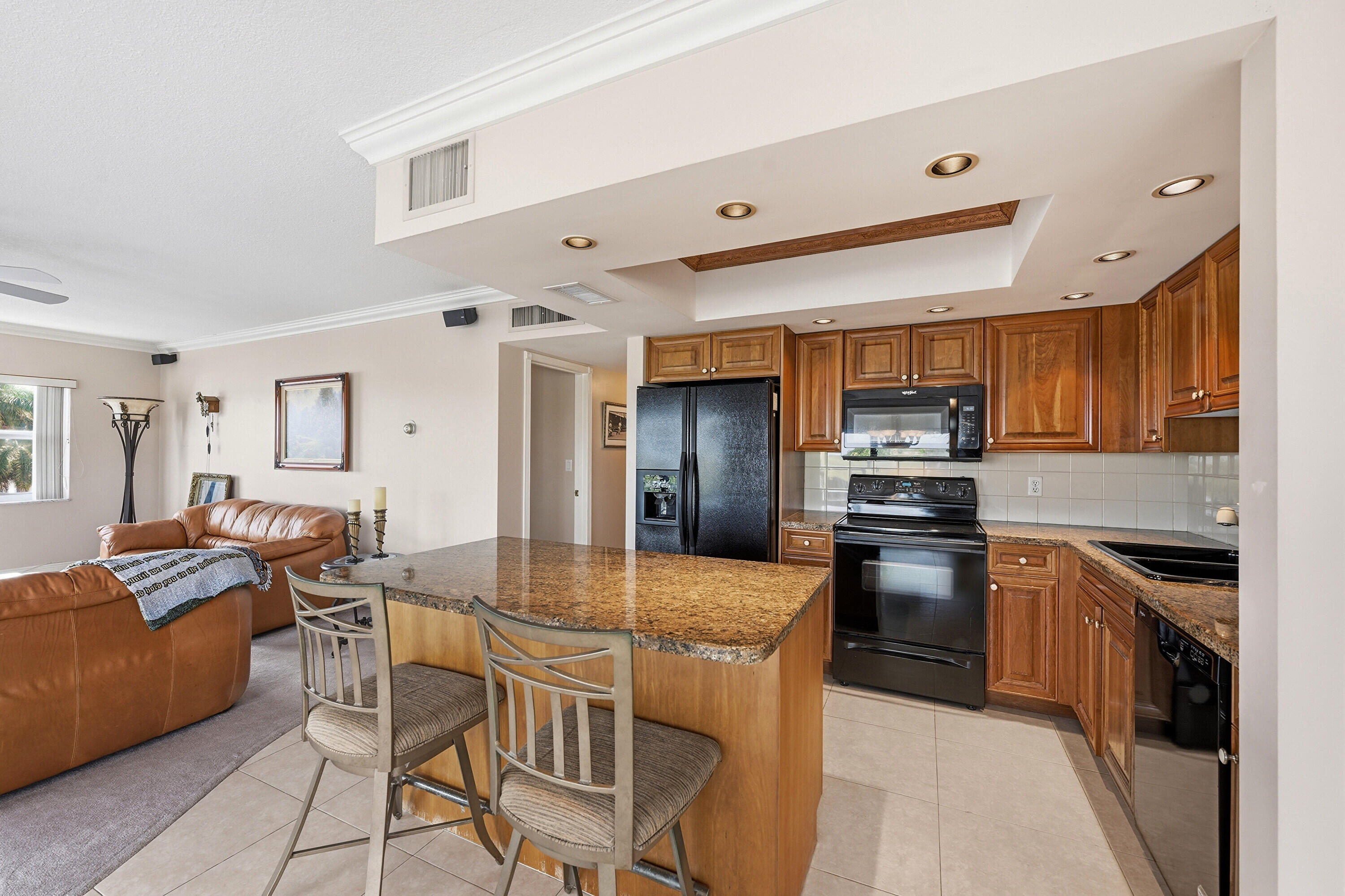 1839 Middle Riv #302 Fort Lauderdale, FL 33305