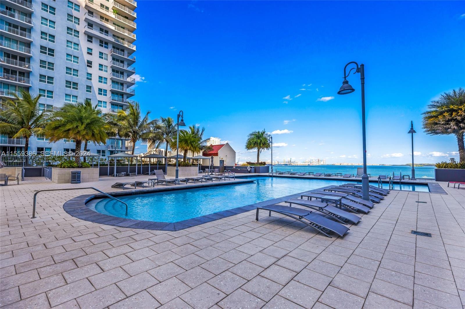 image The Mark on Brickell33