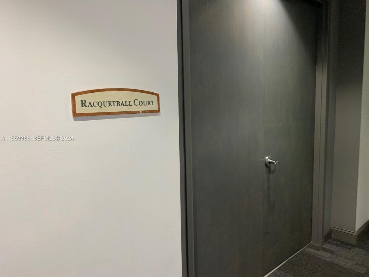image The Mark on Brickell38