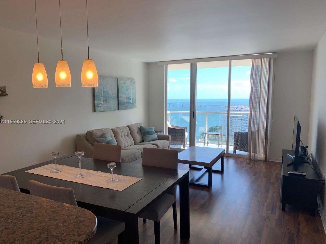 image The Mark on Brickell6