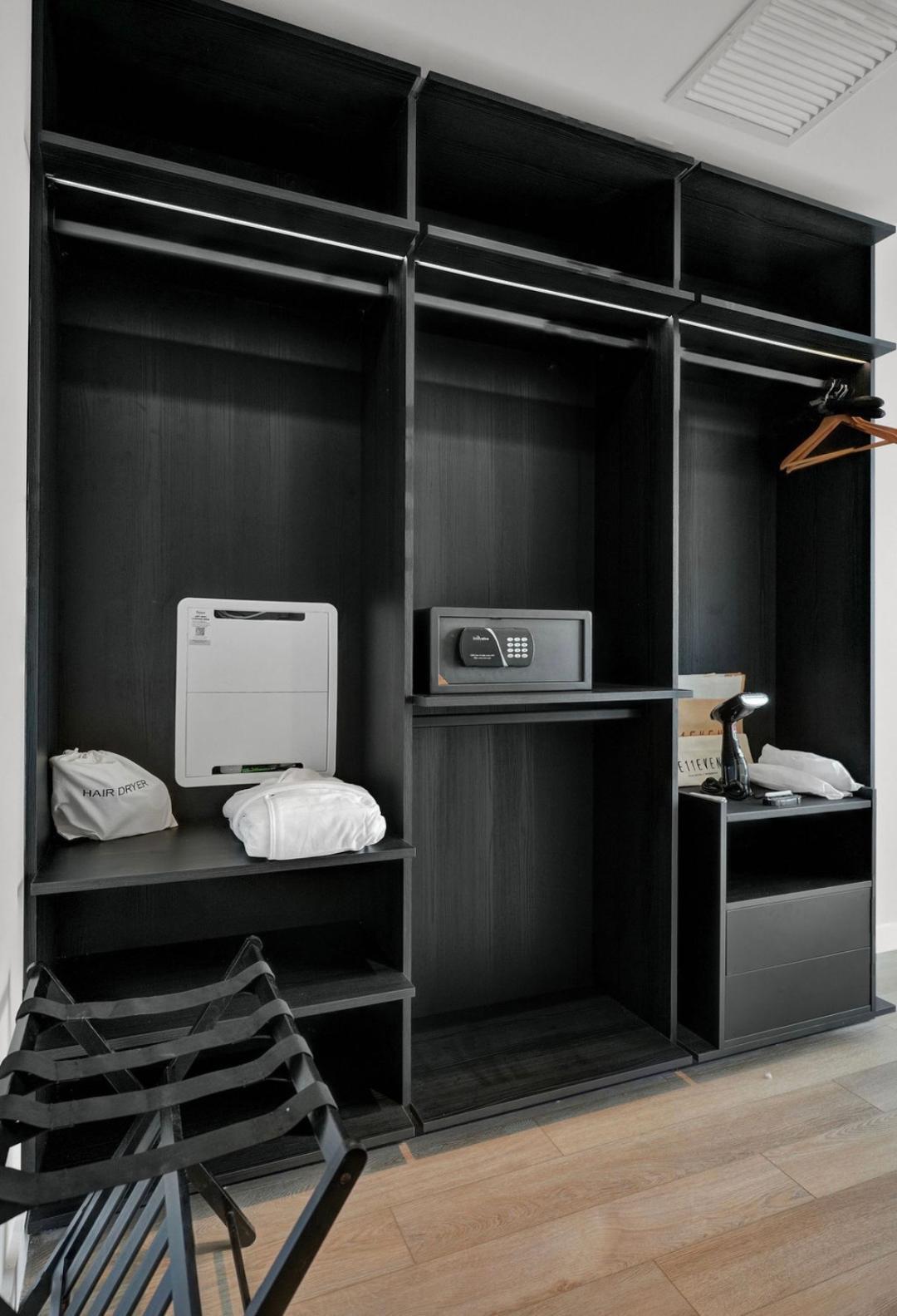 image E11EVEN Hotel & Residences14