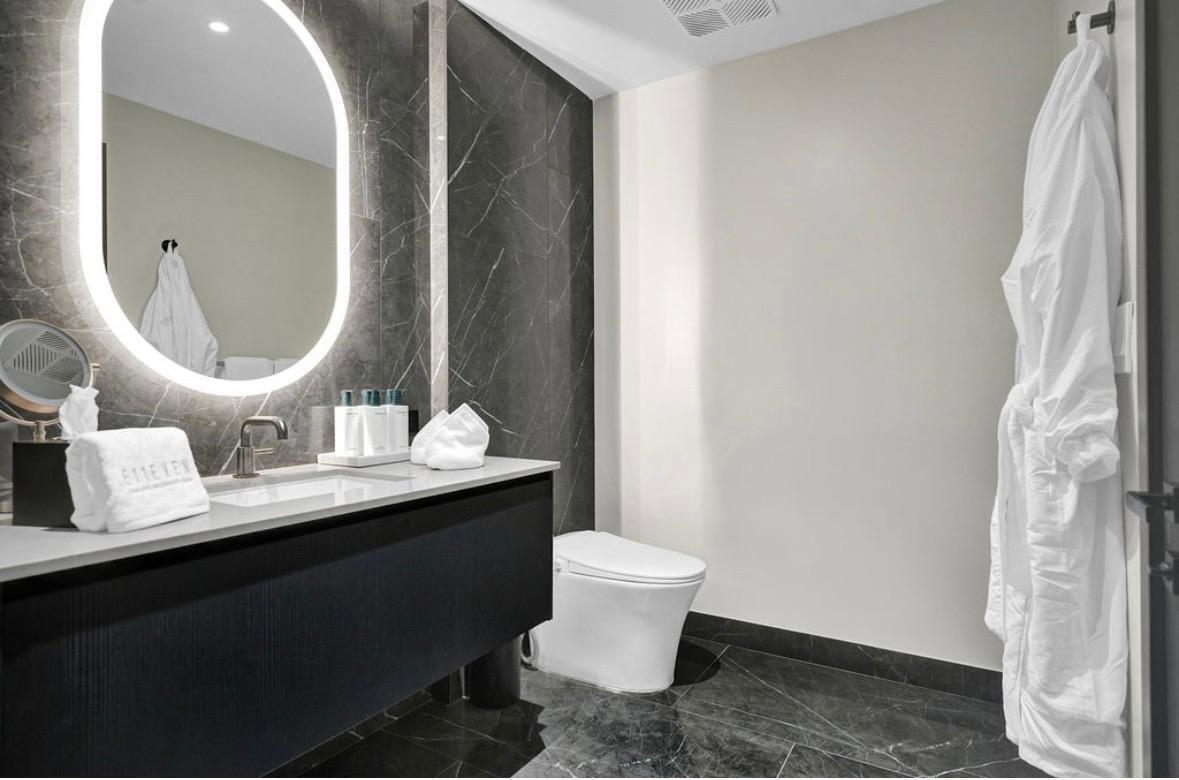 image E11EVEN Hotel & Residences16