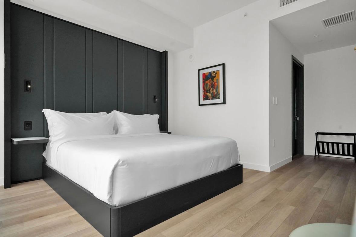 image E11EVEN Hotel & Residences19