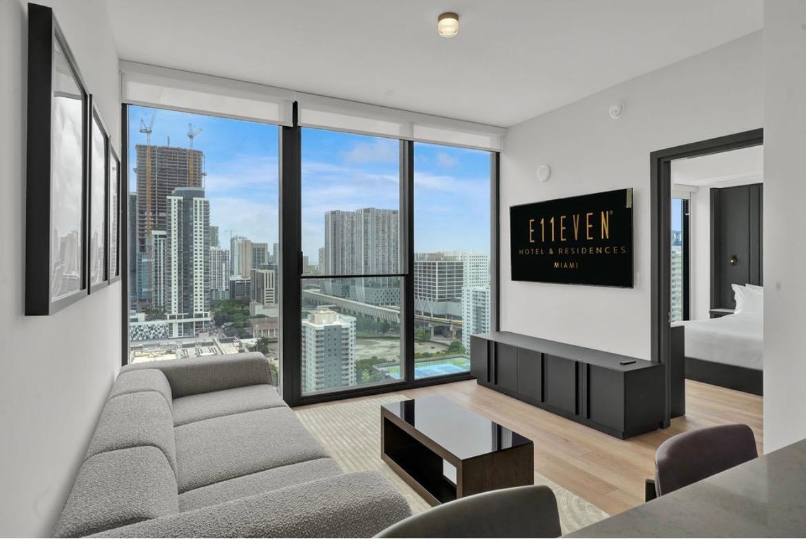image E11EVEN Hotel & Residences7
