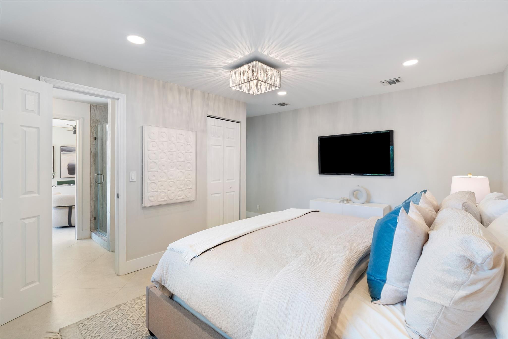 2280 NE 62nd Fort Lauderdale, FL 33308