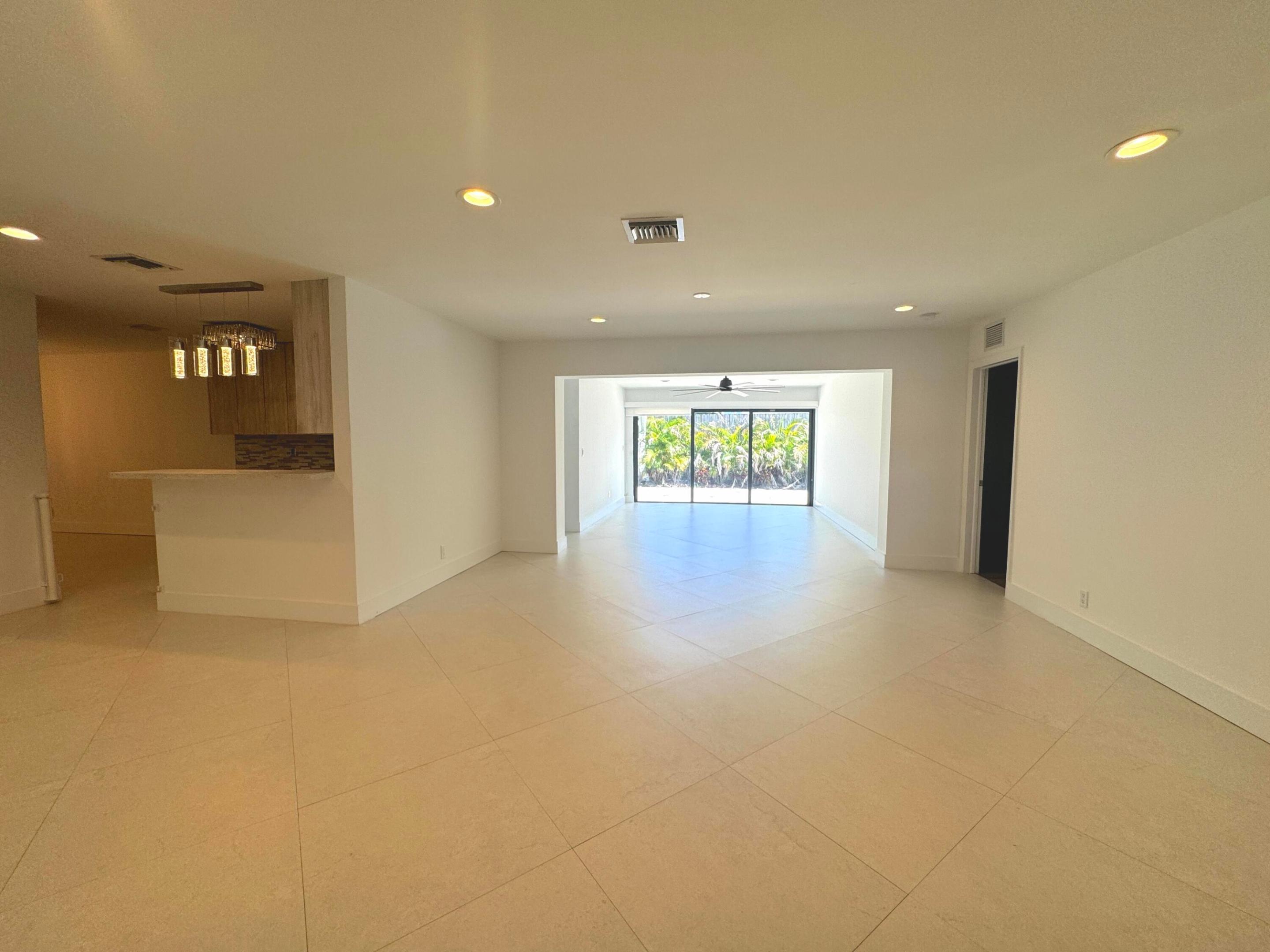 2280 NE 62nd Fort Lauderdale, FL 33308
