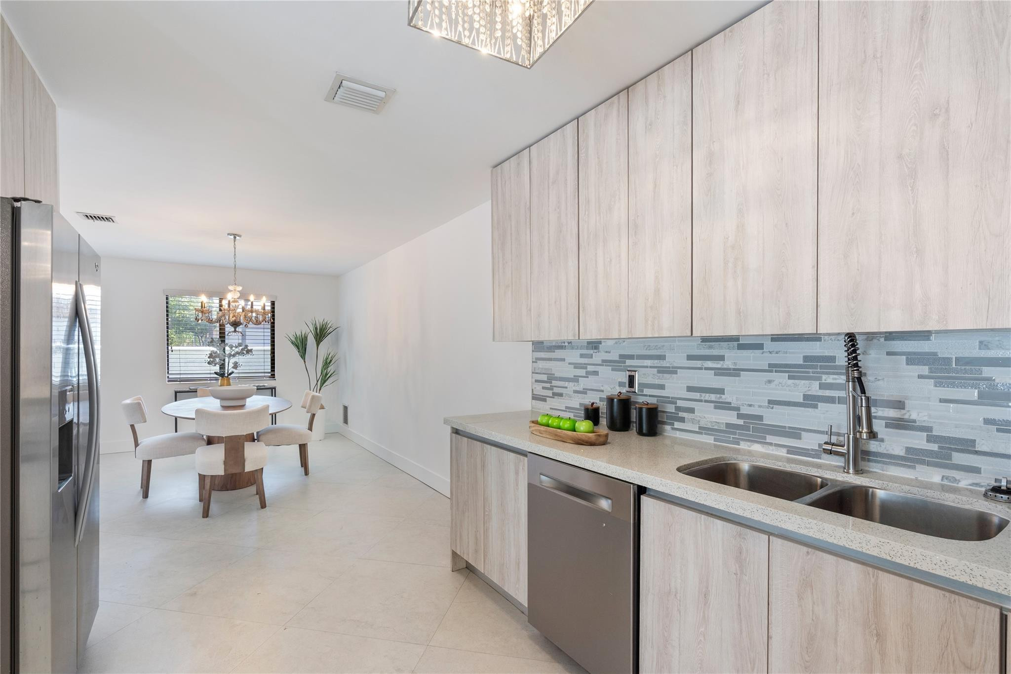 2280 NE 62nd Fort Lauderdale, FL 33308