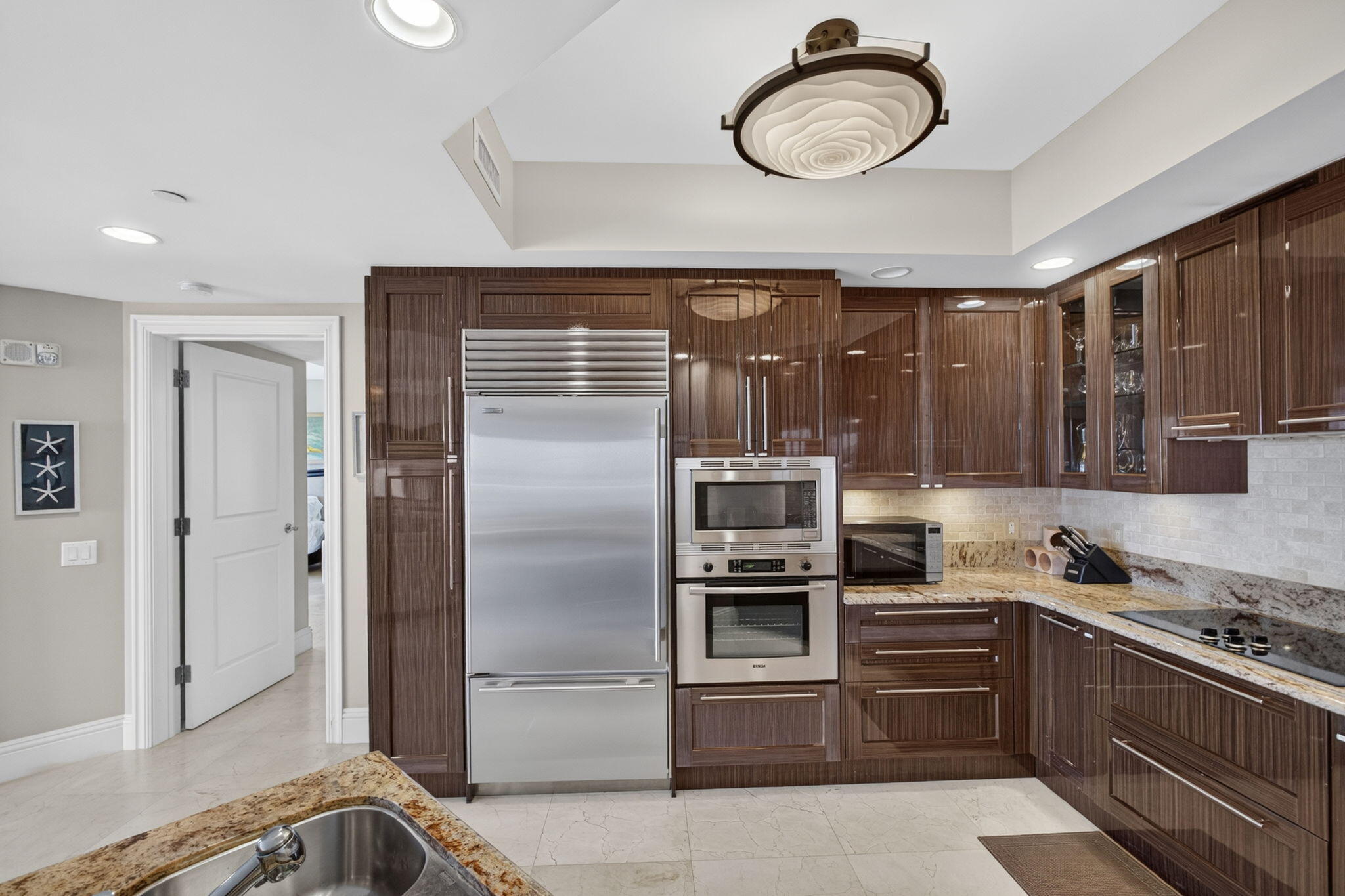 2700 N Ocean Dr #905B Riviera Beach, FL 33404