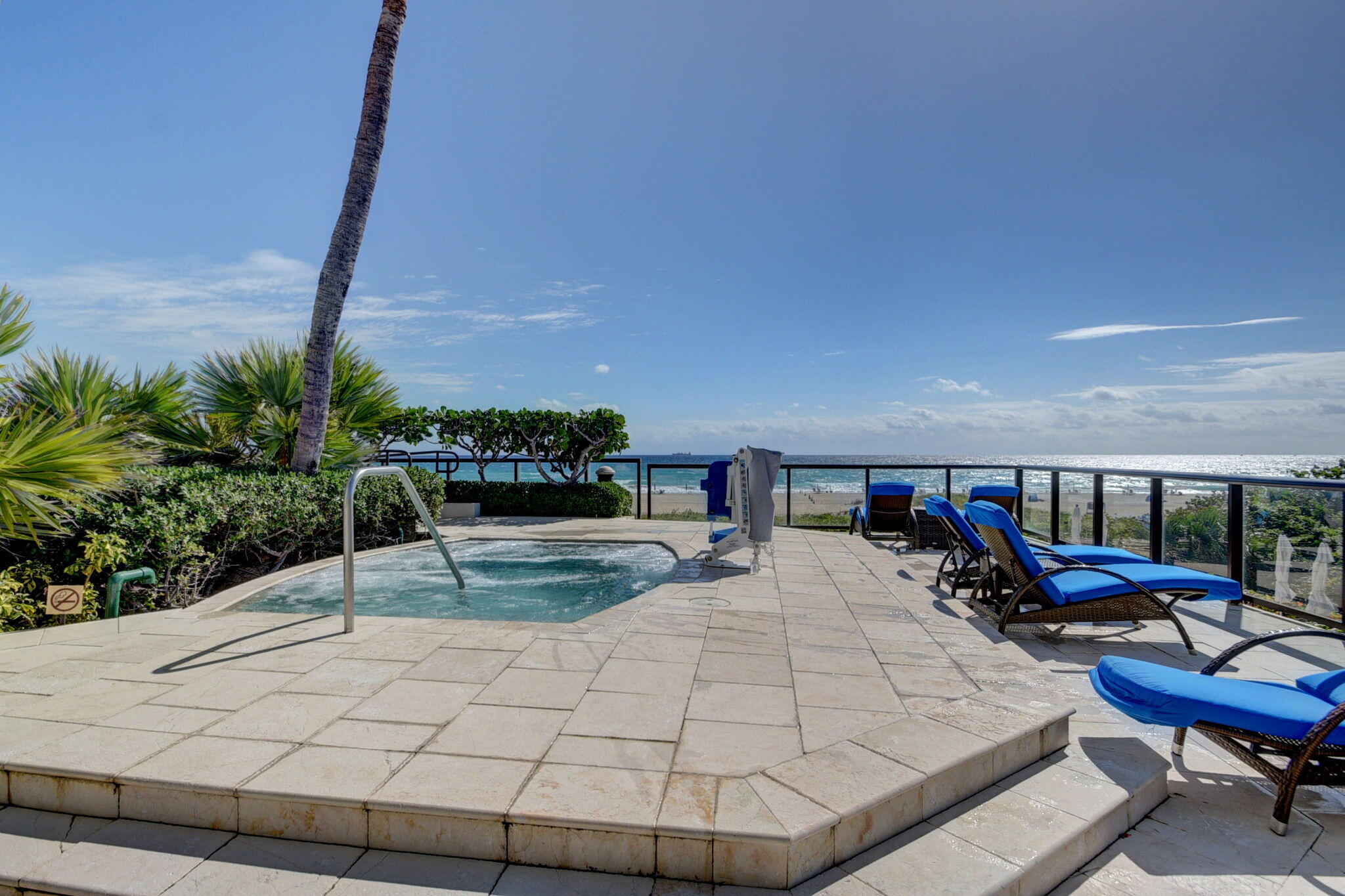 2700 N Ocean Dr #905B Riviera Beach, FL 33404