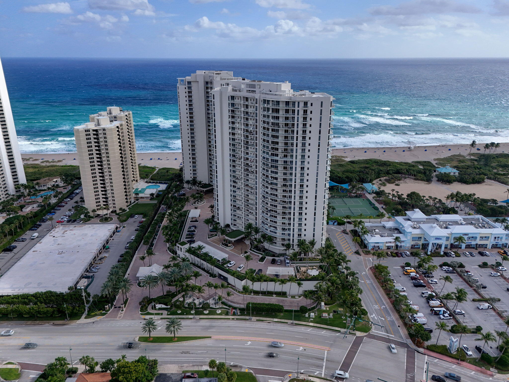 2700 N Ocean Dr #905B Riviera Beach, FL 33404
