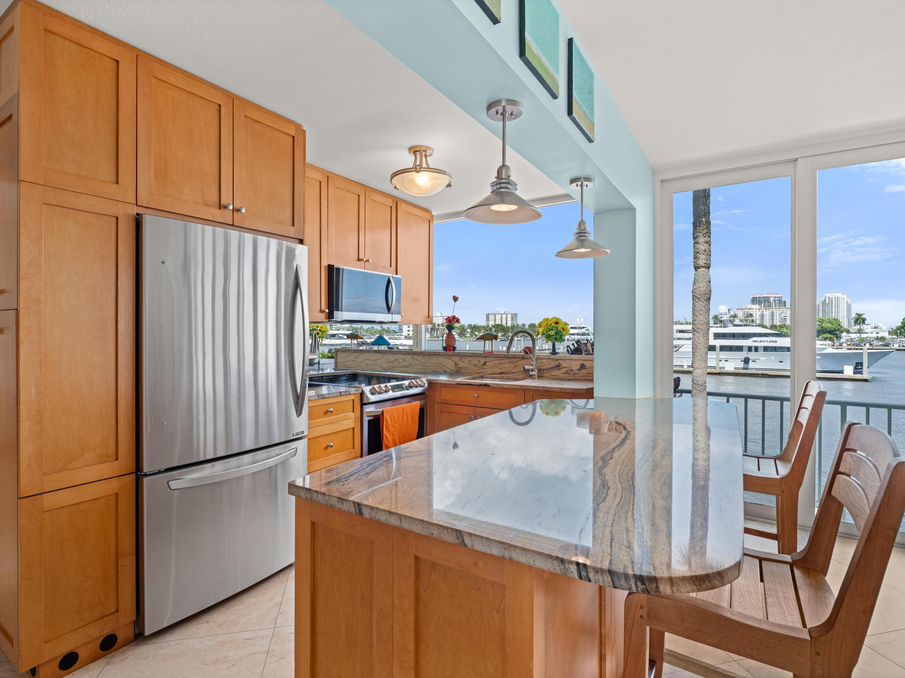 3037 Hbr Dr #18 Fort Lauderdale, FL 33316