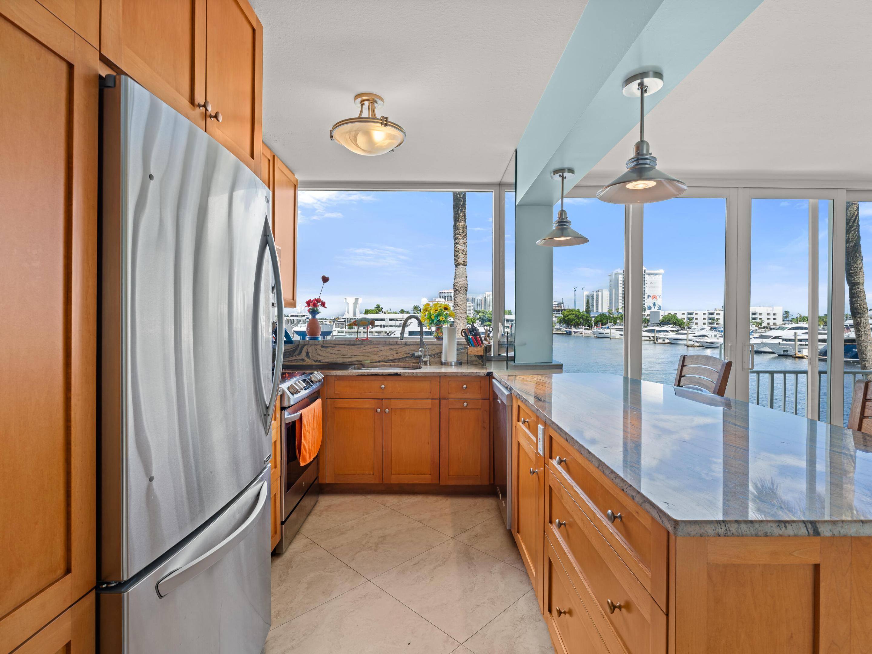 3037 Hbr Dr #18 Fort Lauderdale, FL 33316