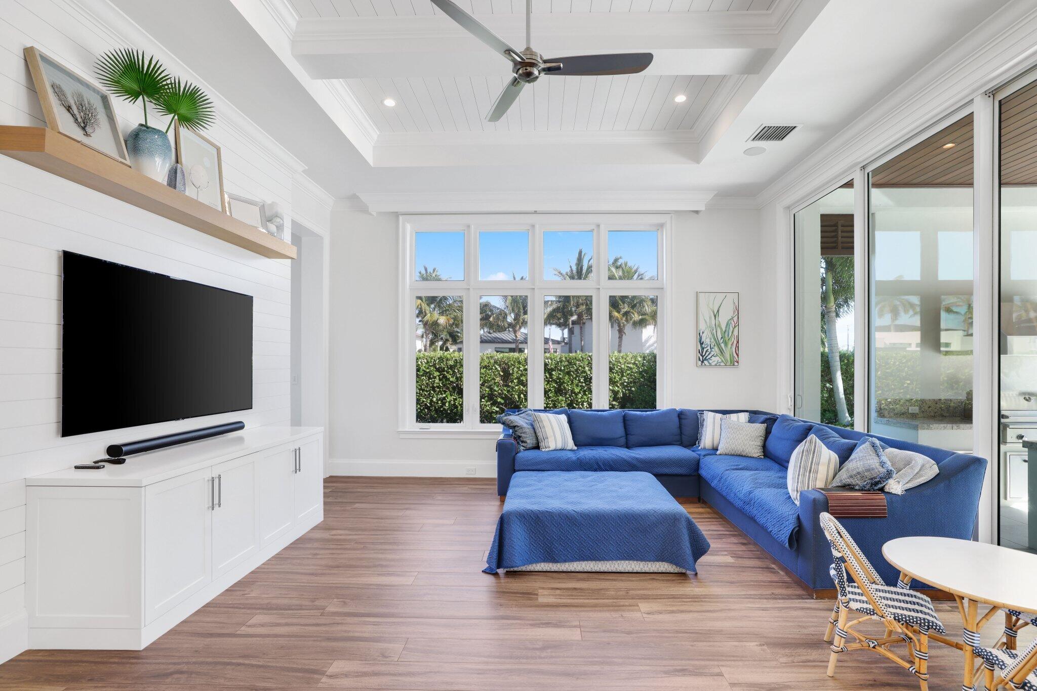 3700 NE 24th Ave Lighthouse Point, FL 33064