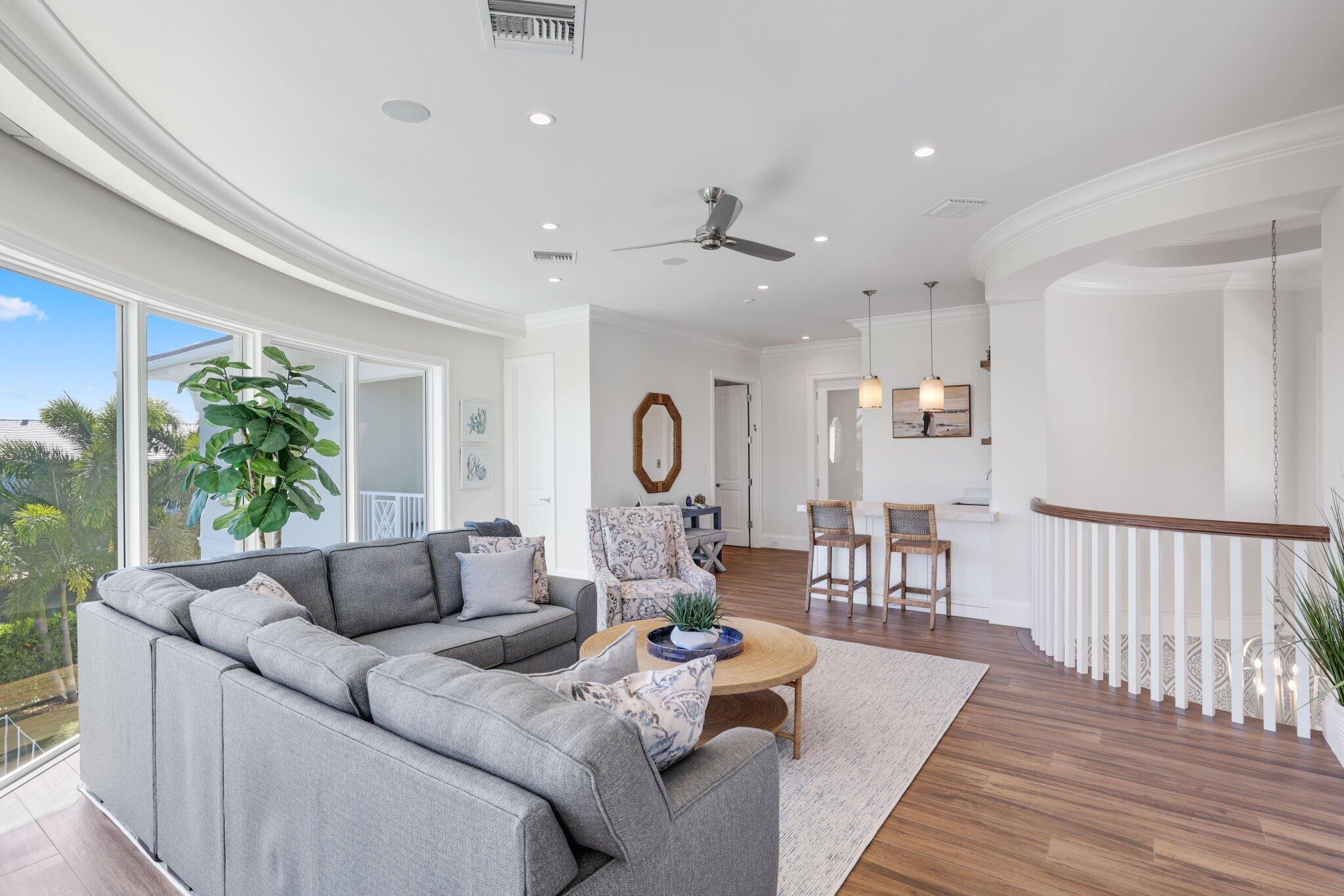 3700 NE 24th Ave Lighthouse Point, FL 33064