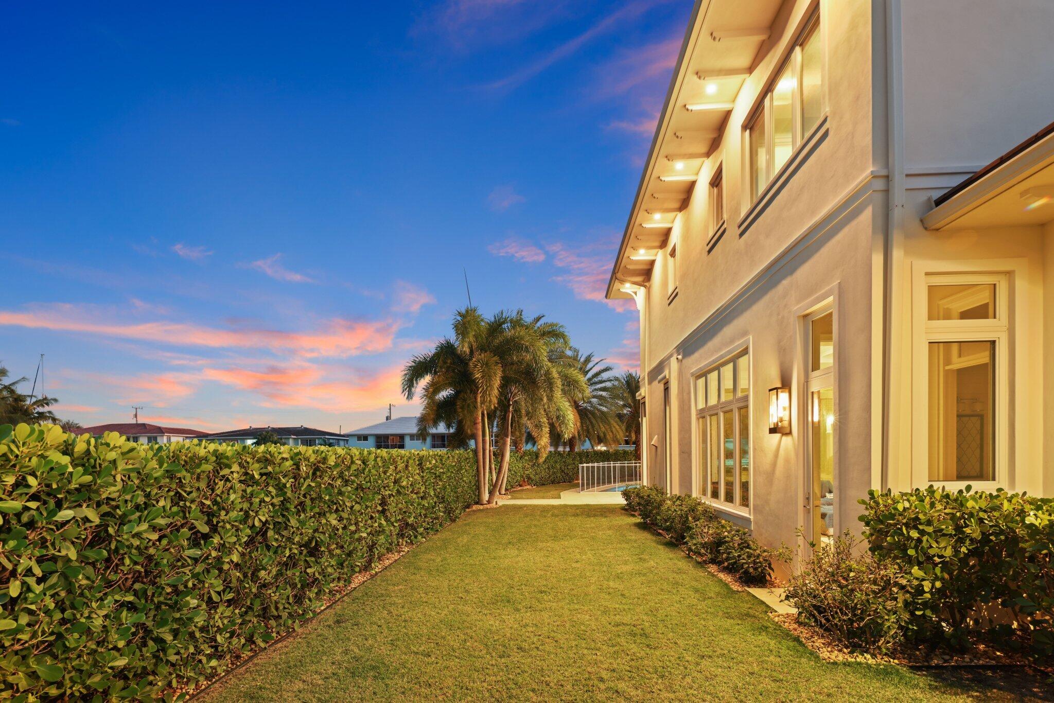 3700 NE 24th Ave Lighthouse Point, FL 33064