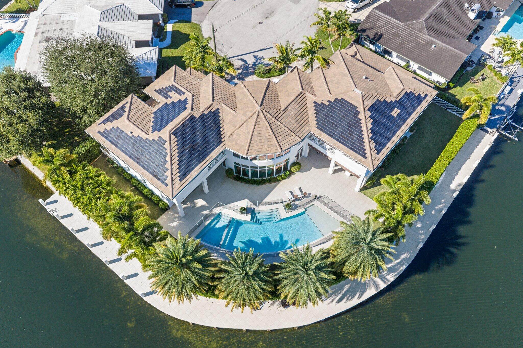 3700 NE 24th Ave Lighthouse Point, FL 33064