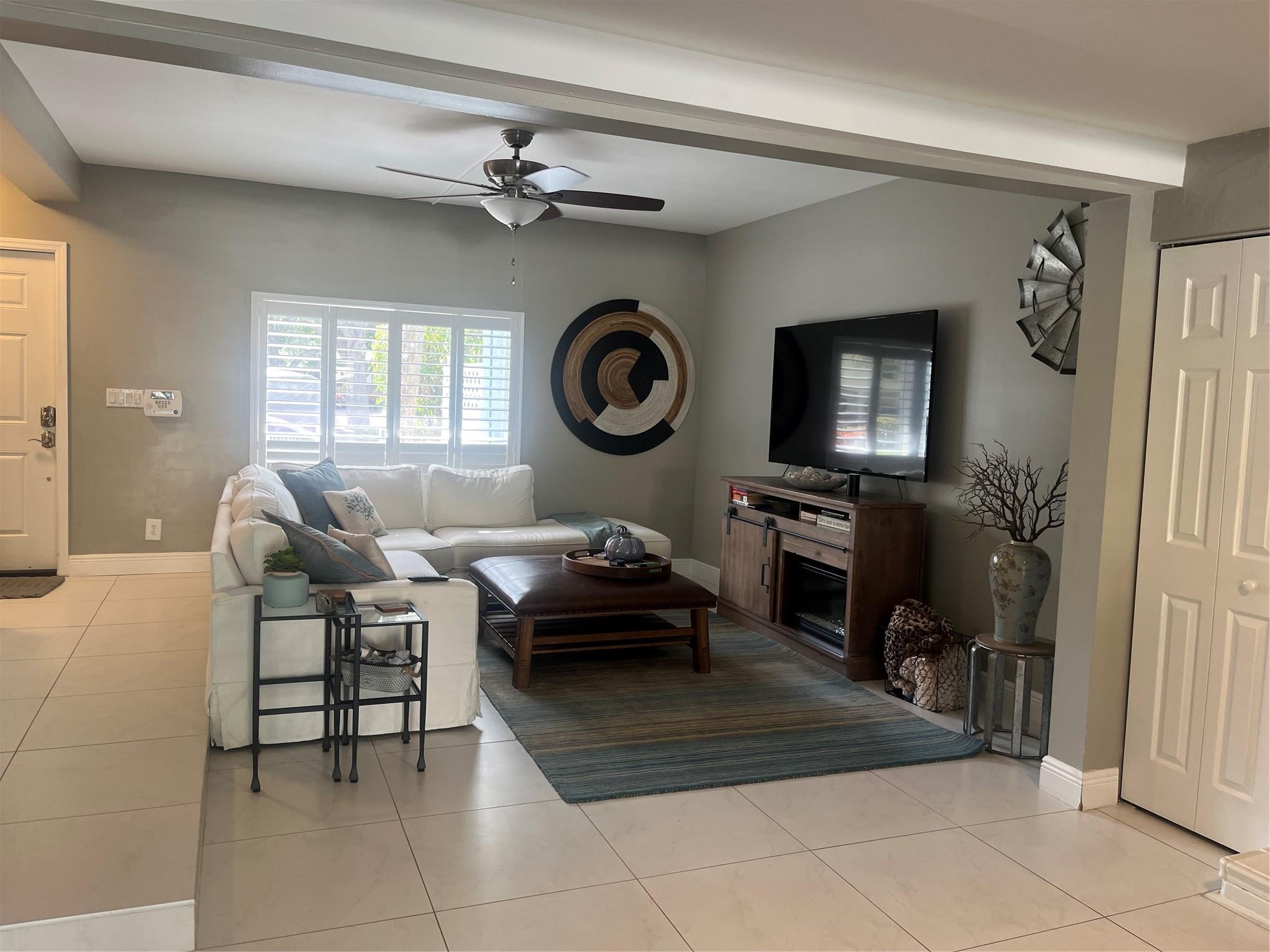 2113 NE 44th St Pompano Beach, FL 33064