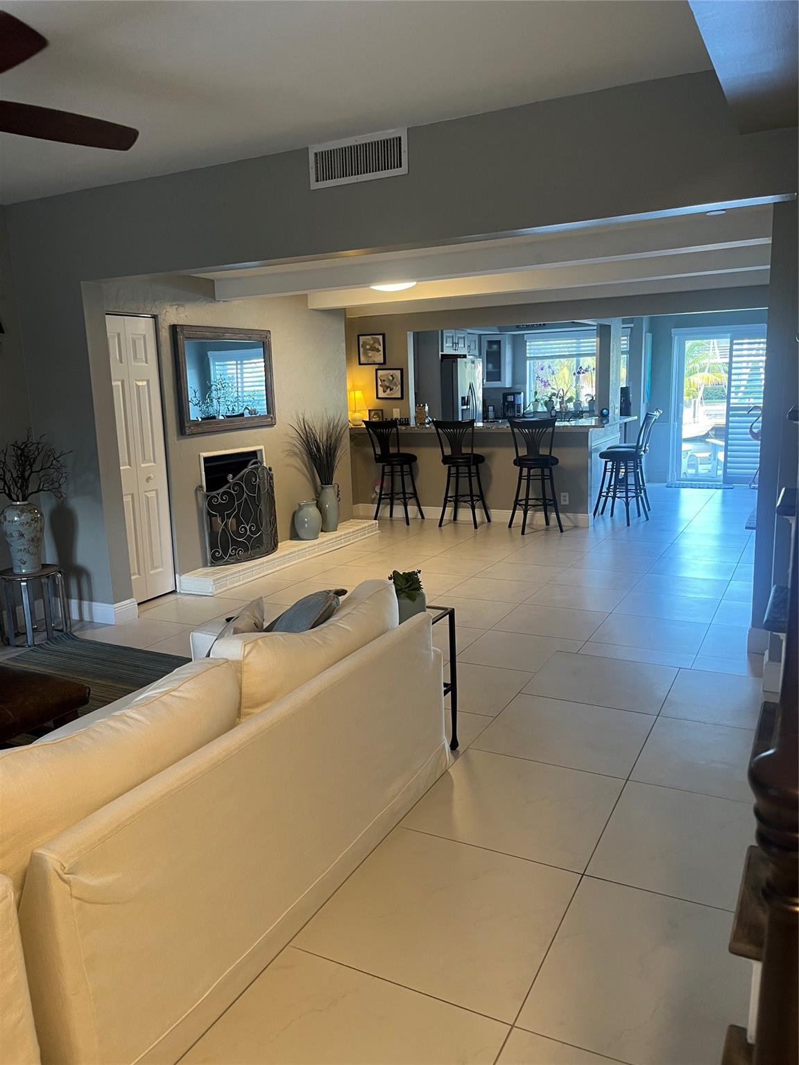 2113 NE 44th St Pompano Beach, FL 33064