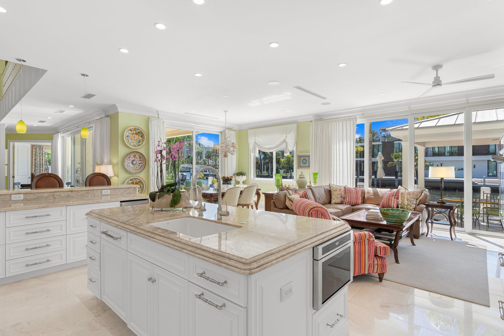 2870 NE 24th Pl Fort Lauderdale, FL 33305